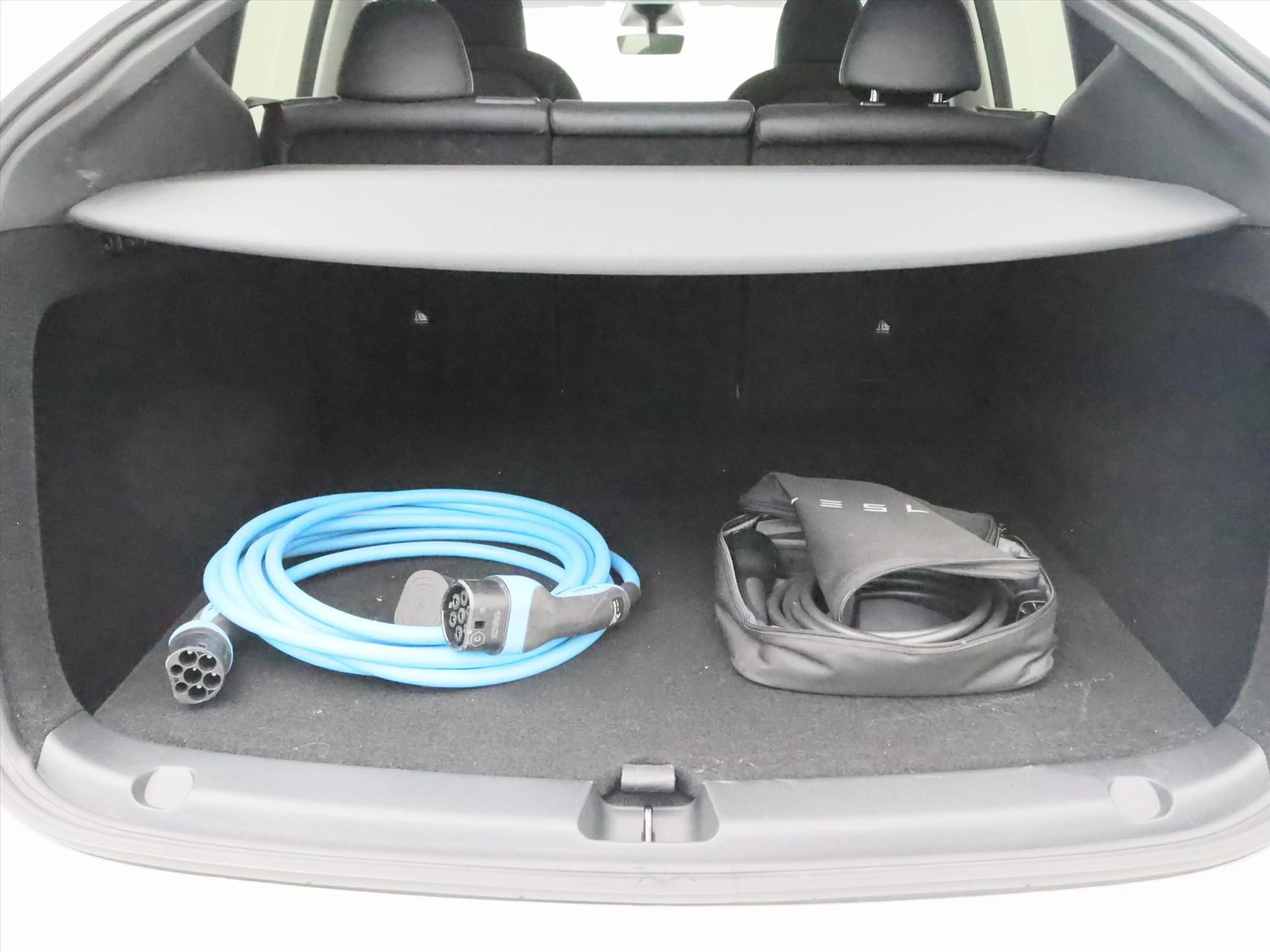 Tesla Model Y Long Range AWD 75kWh 351pk 92.8% SoH [ TREKHAAK+AM — photo 25