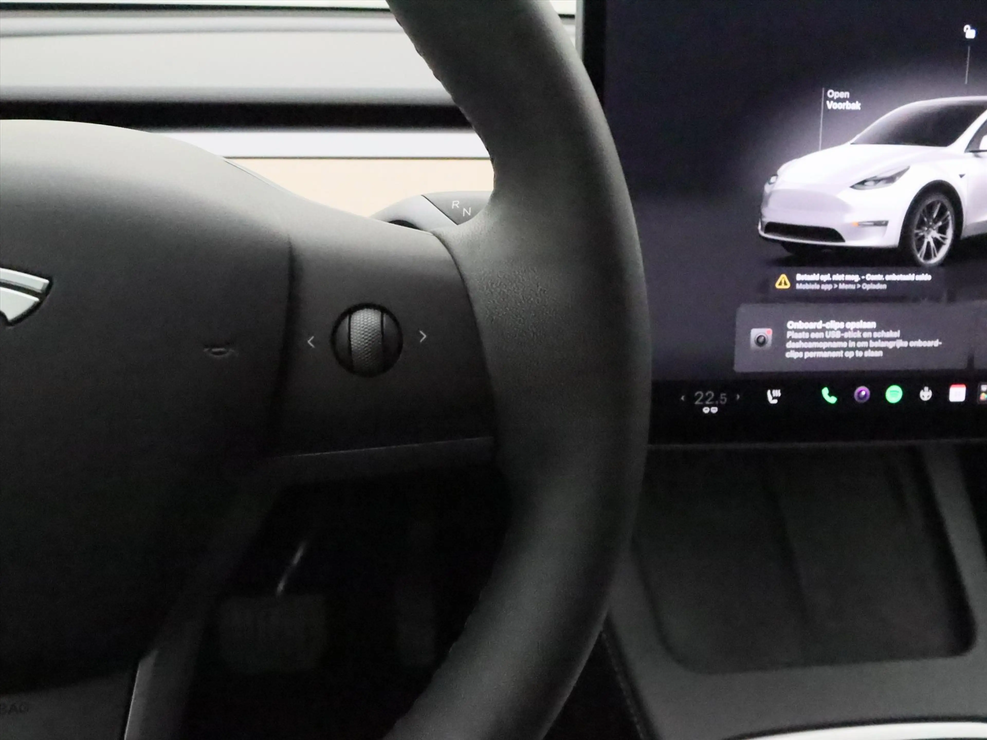 Tesla Model Y Long Range AWD 75kWh 351pk 92.8% SoH [ TREKHAAK+AM — photo 21