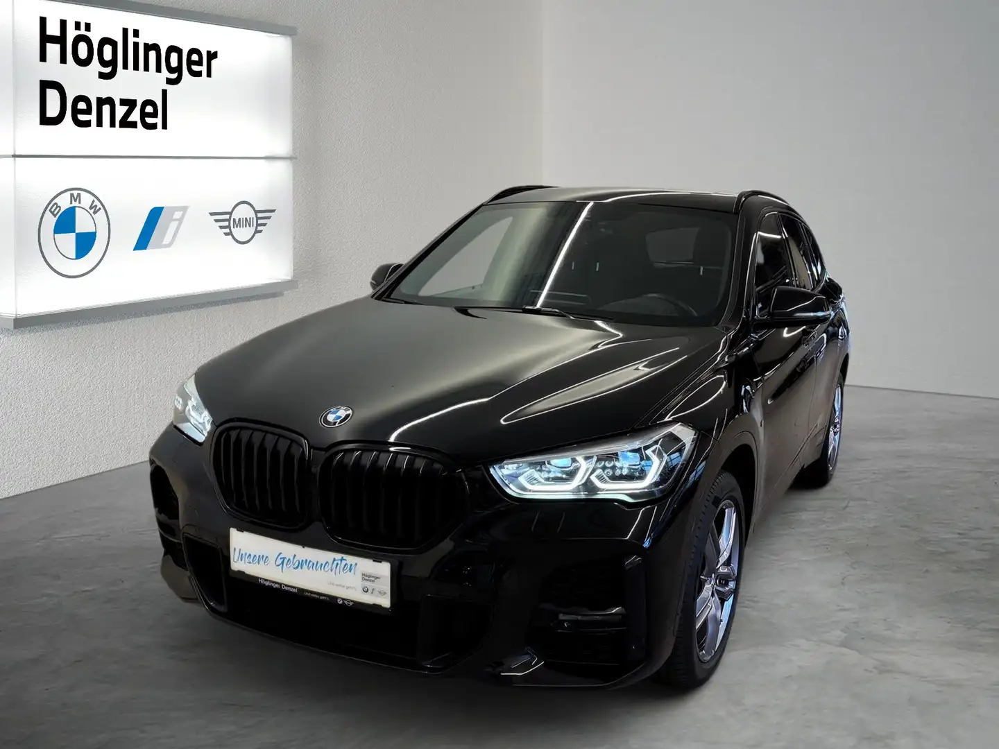 BMW X1 sDrive18d Schwarz - 1