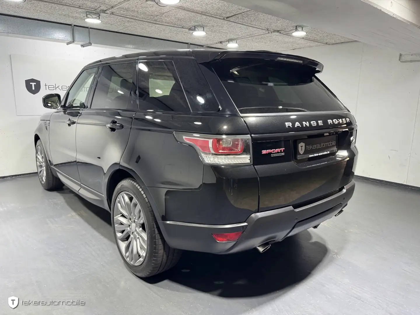 Land Rover Range Rover Sport Sport 4.4 TDV8 HSE Dynamic Schwarz - 2