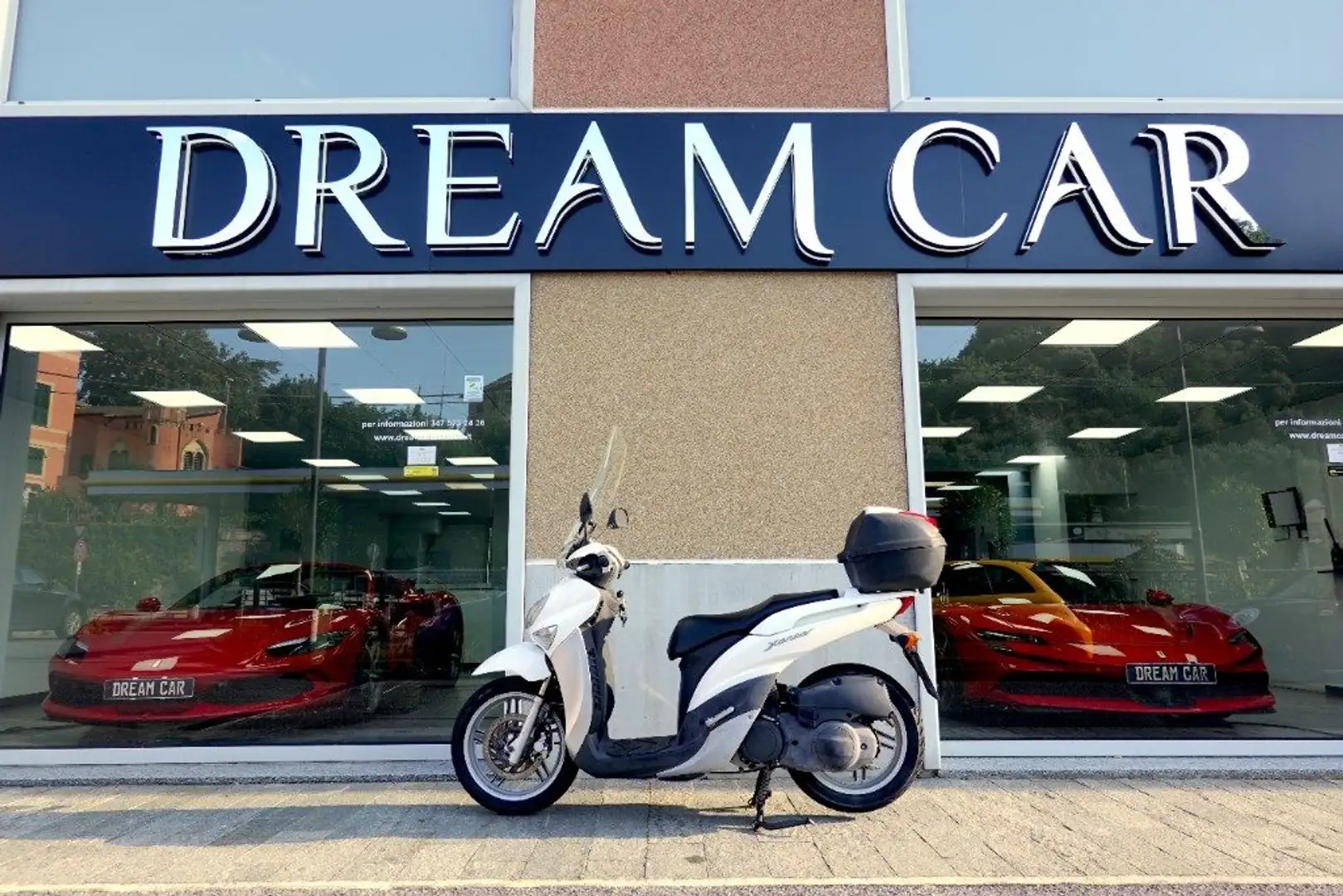 Yamaha Xenter 150 PARABREZZA - BAULETTO Bianco - 1