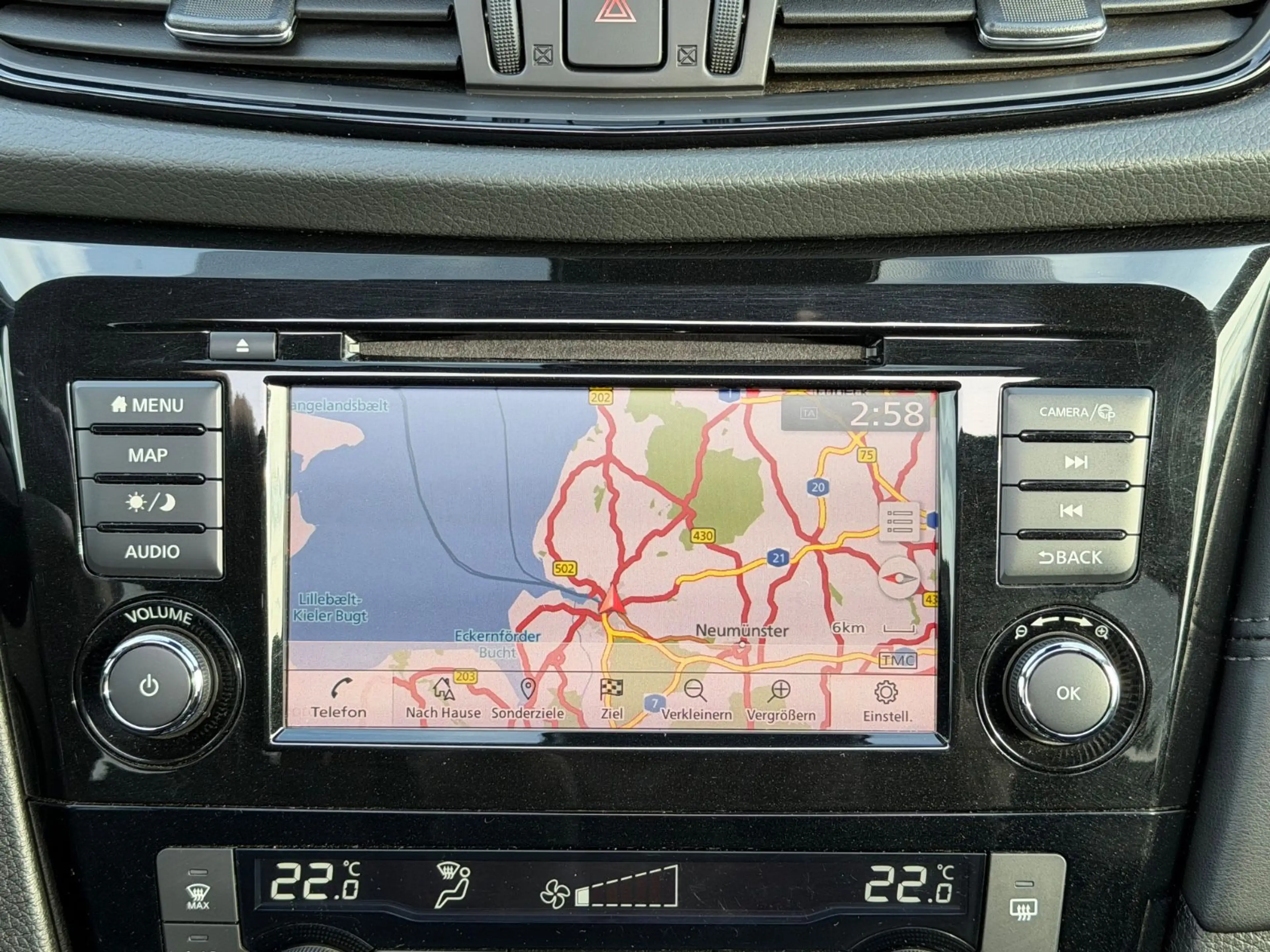 Nissan X-Trail 1.7 dCi 4x4/AUTOMATIK/7 SITZE/PANO/XENON — photo 13