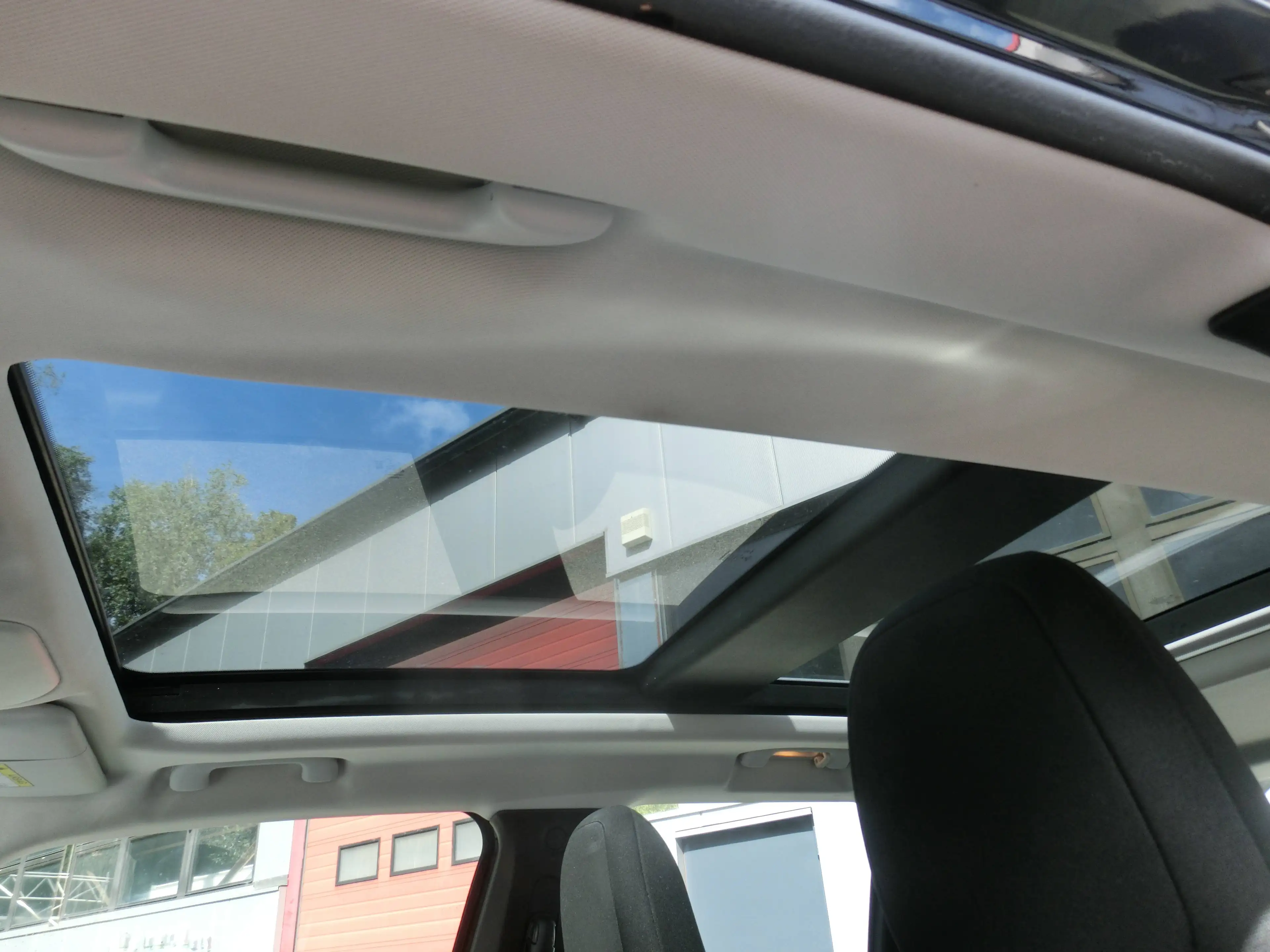 Jeep Renegade 1.4l Limited / Klimaanlage, Telefon , Panoramaglasdach defekt — photo 8