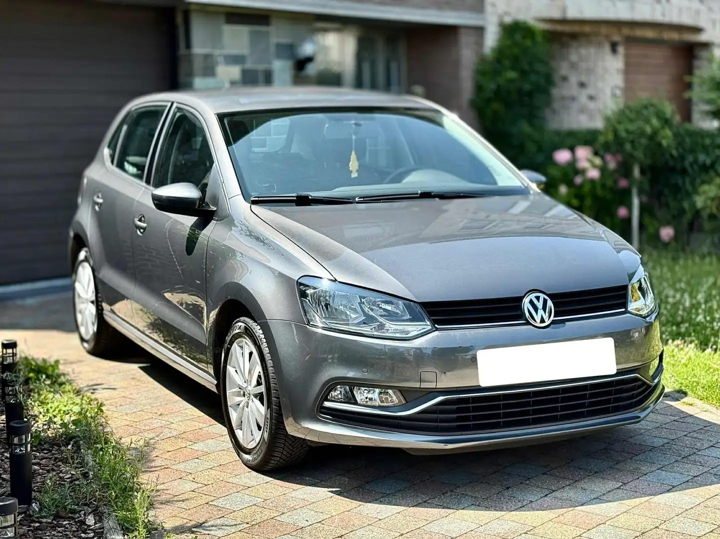 Volkswagen Polo 1.0i • ALU VELGEN • PARKEERSENSOR • 4SEASON Grijs - 2