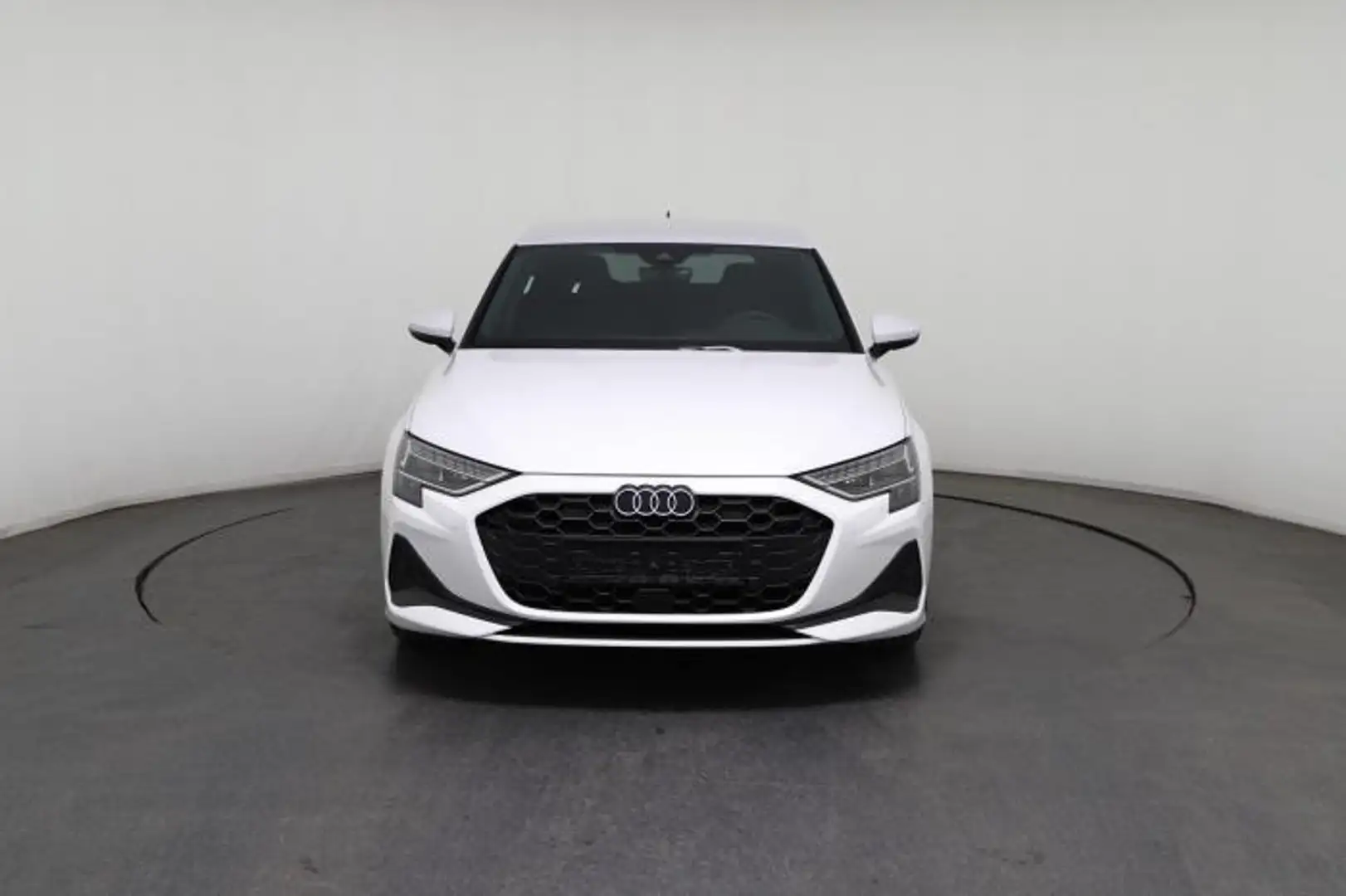 Audi A3 35 TFSI Sportback (35 TFSI) 1.5 TSI 110kW (150 ... Weiß - 2