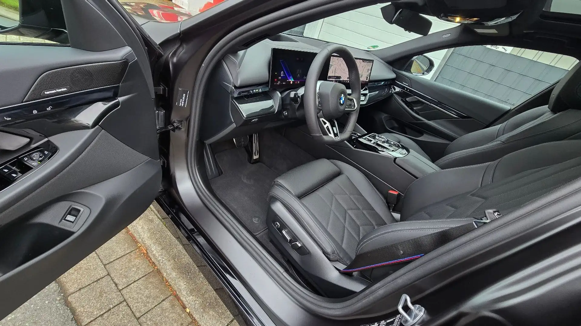 BMW 540 d xDrive M Sport Matt Pano HUD H/K Sitzklima Gris - 2