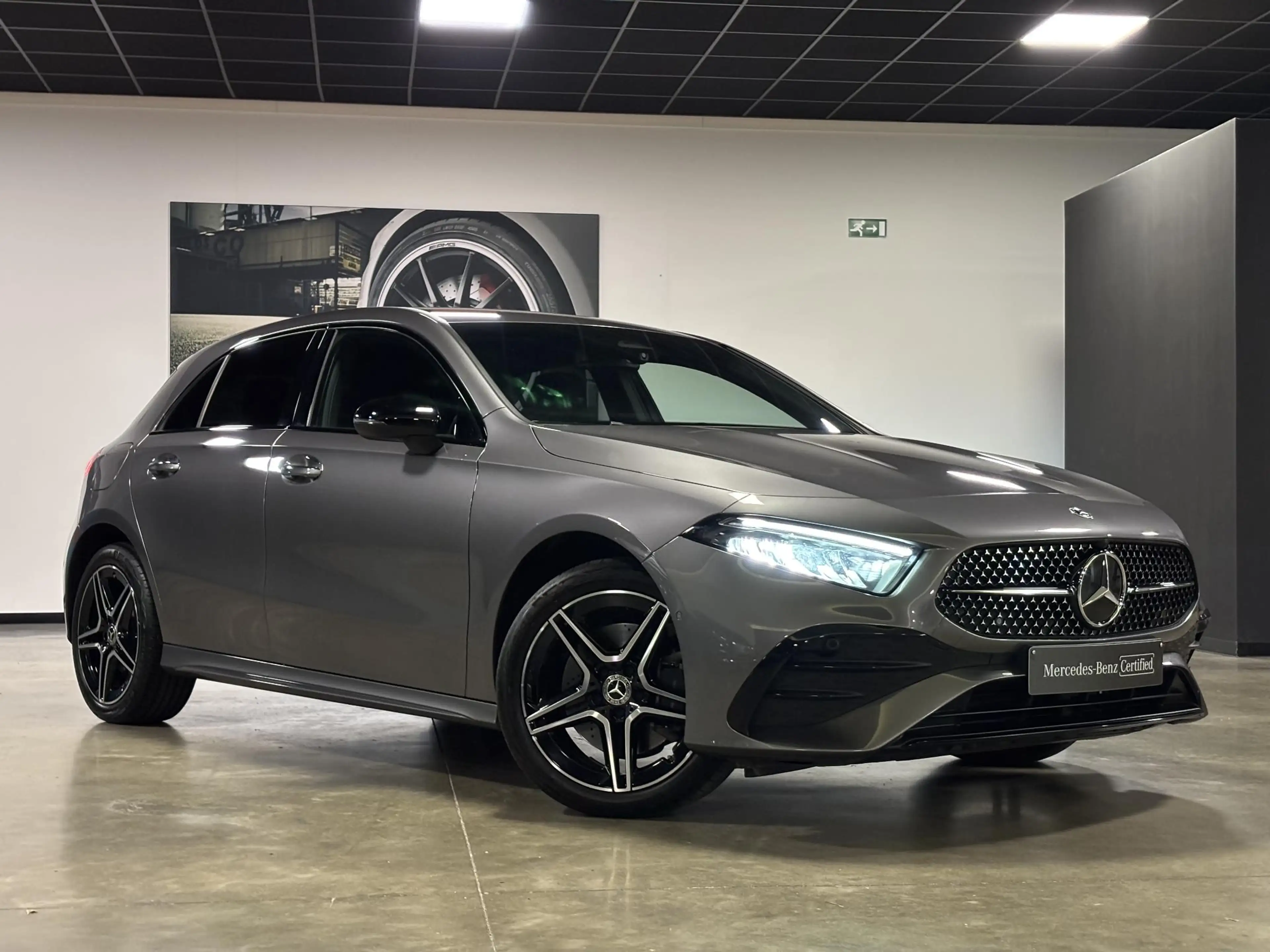 Mercedes-Benz A 250 A e AMG Line — photo 3