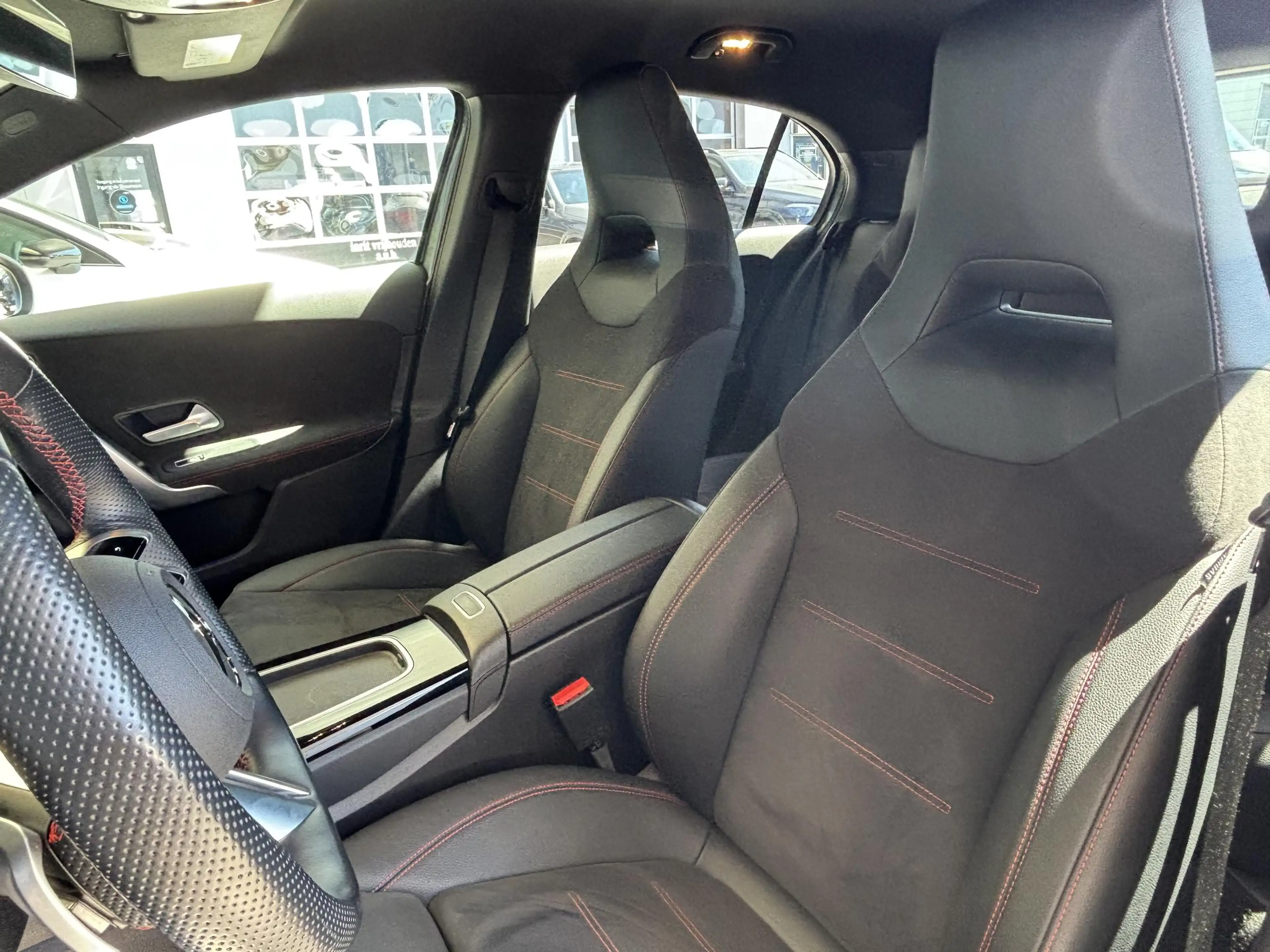 Mercedes-Benz A 250 A e AMG Line — photo 11