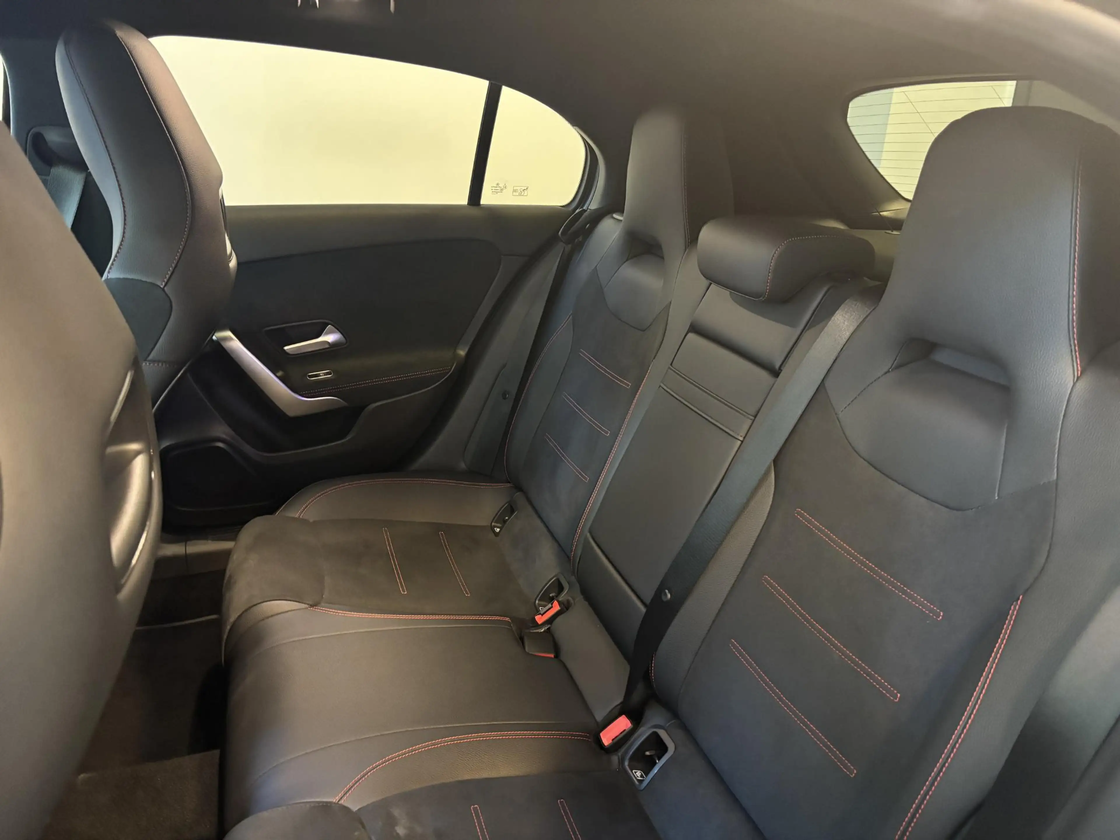 Mercedes-Benz A 250 A e AMG Line — photo 15