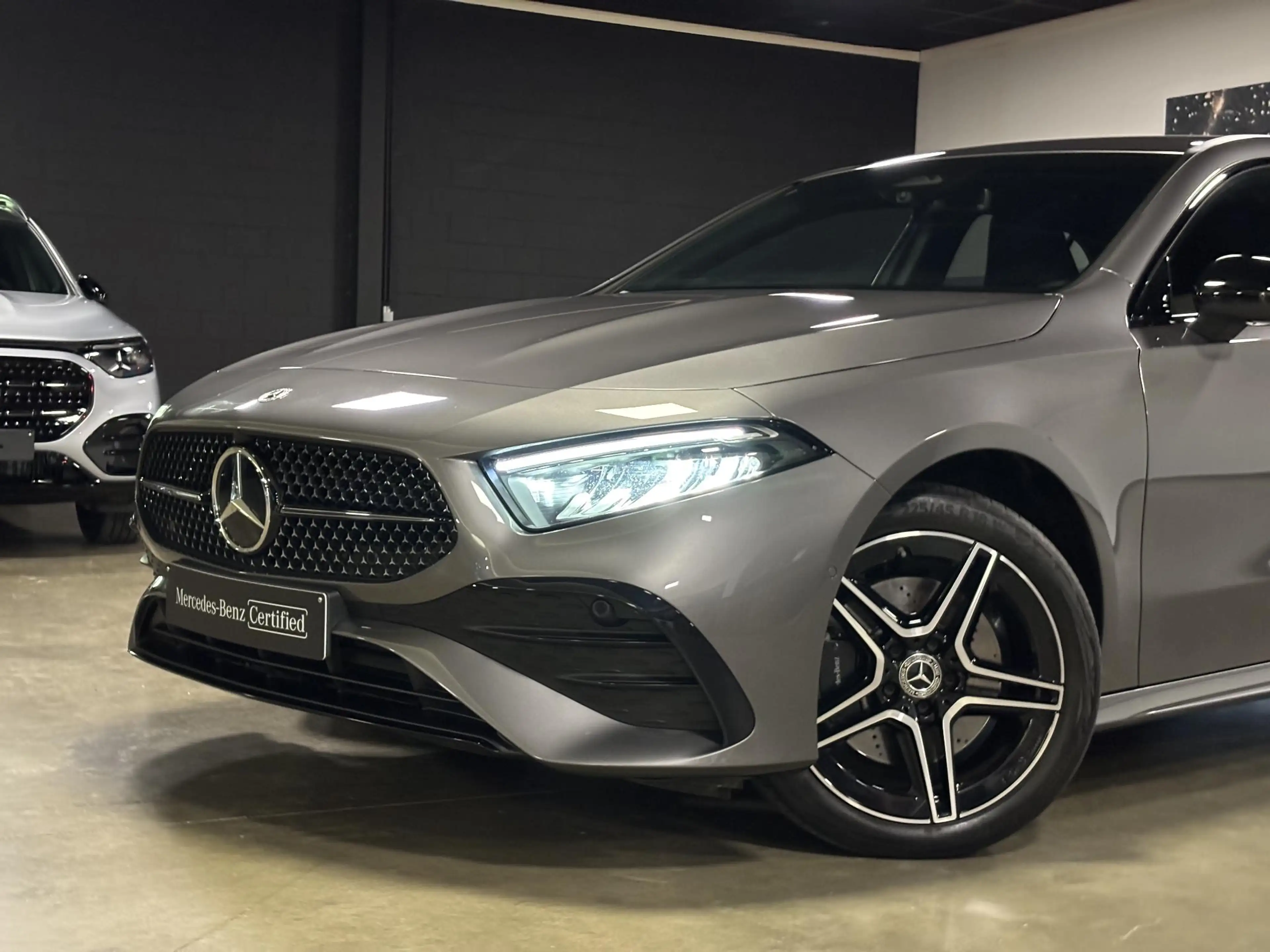 Mercedes-Benz A 250 A e AMG Line — photo 4