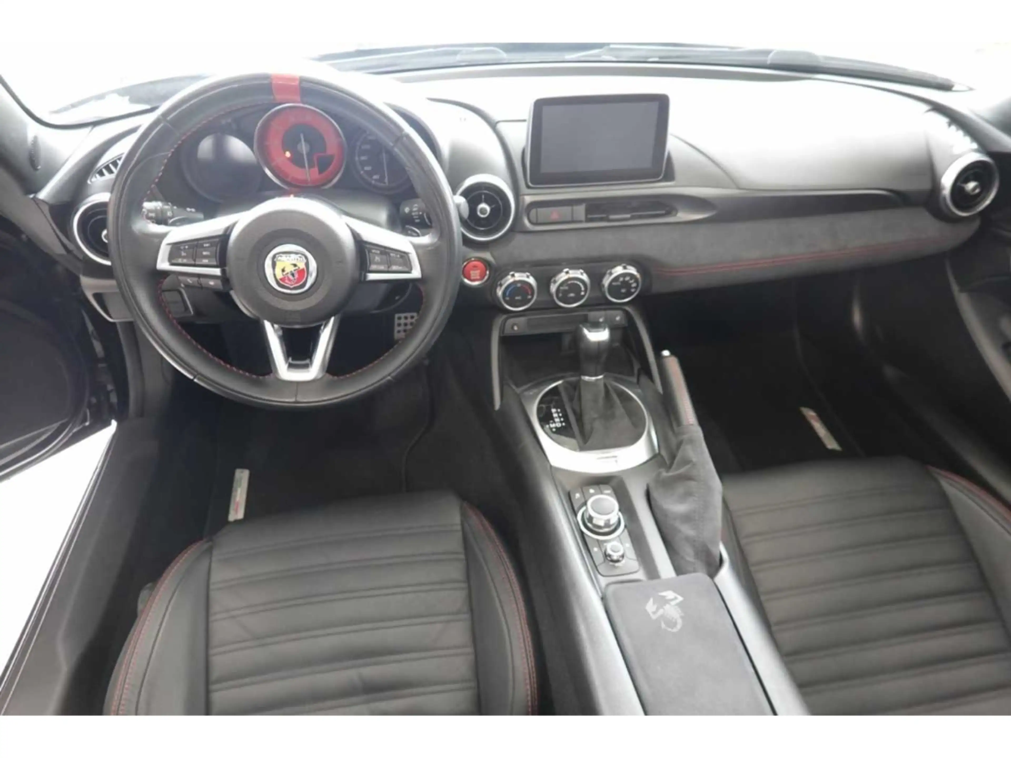 Abarth 124 Spider 1.4 T-Jet Automatik Leder Sportf.LED DAB Sp.Ausp.B — photo 11