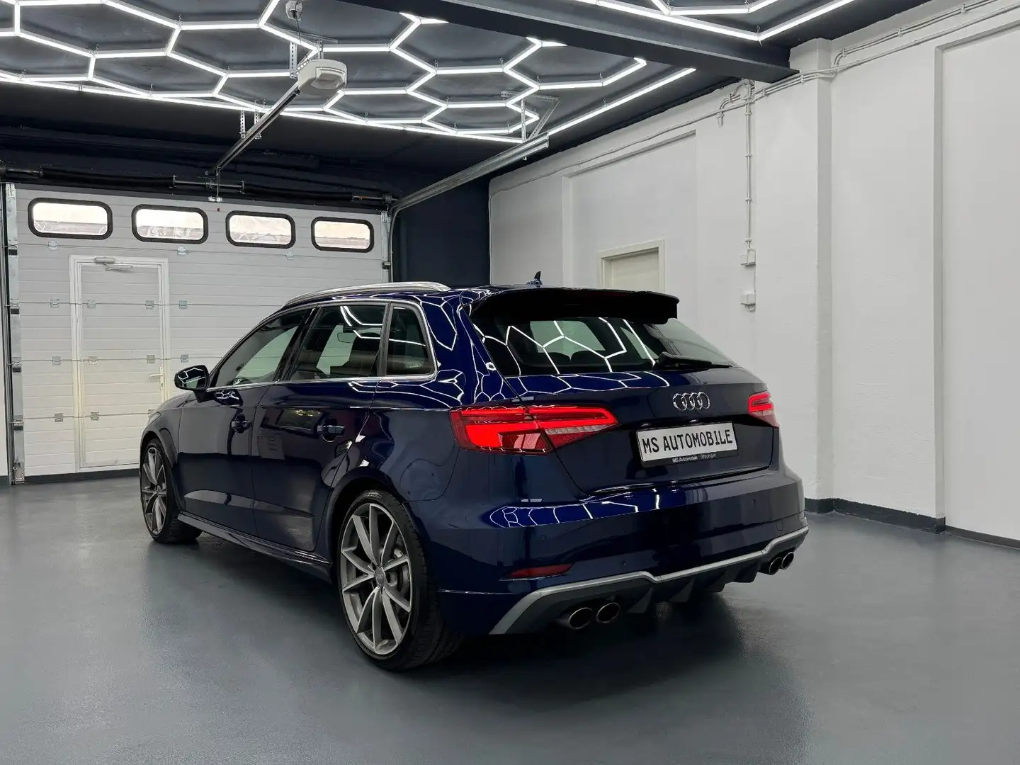 Audi S3 Sportback 2.0 TFSI quattro*RS-SITZE*NAVARRABLAU* Bleu - 2