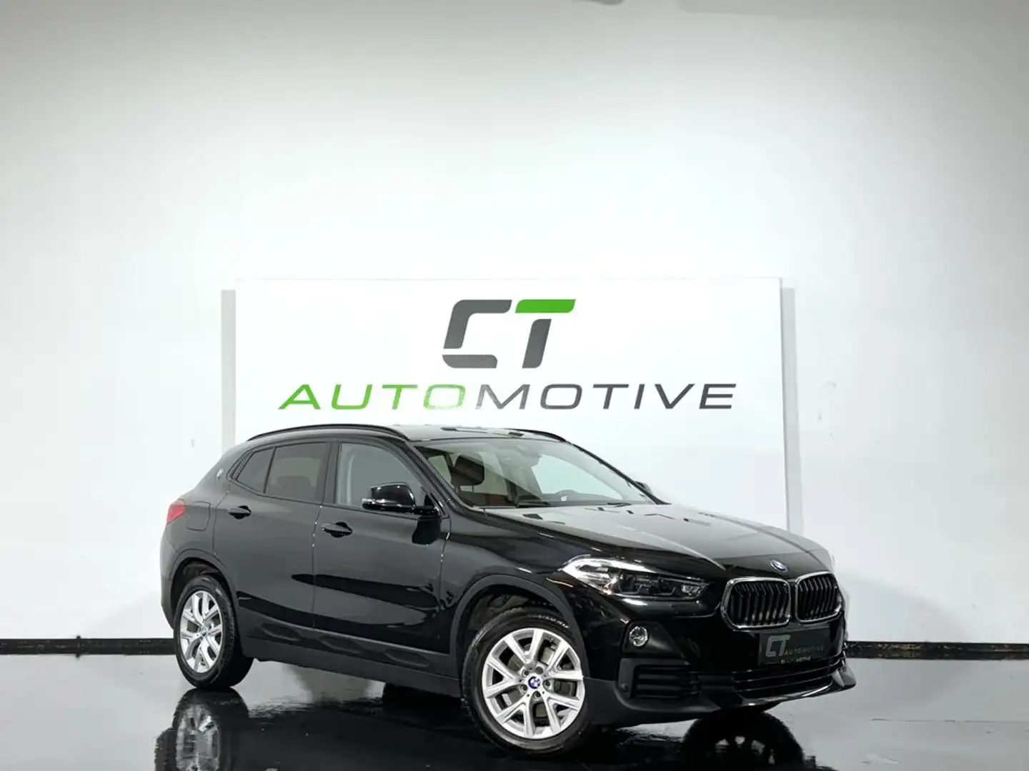 BMW X2 sDrive 18d  Advanced Aut. Schwarz - 1