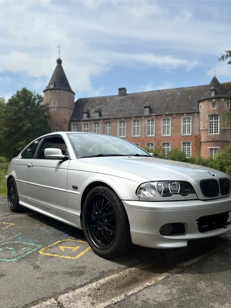 BMW 320 Ci - 2