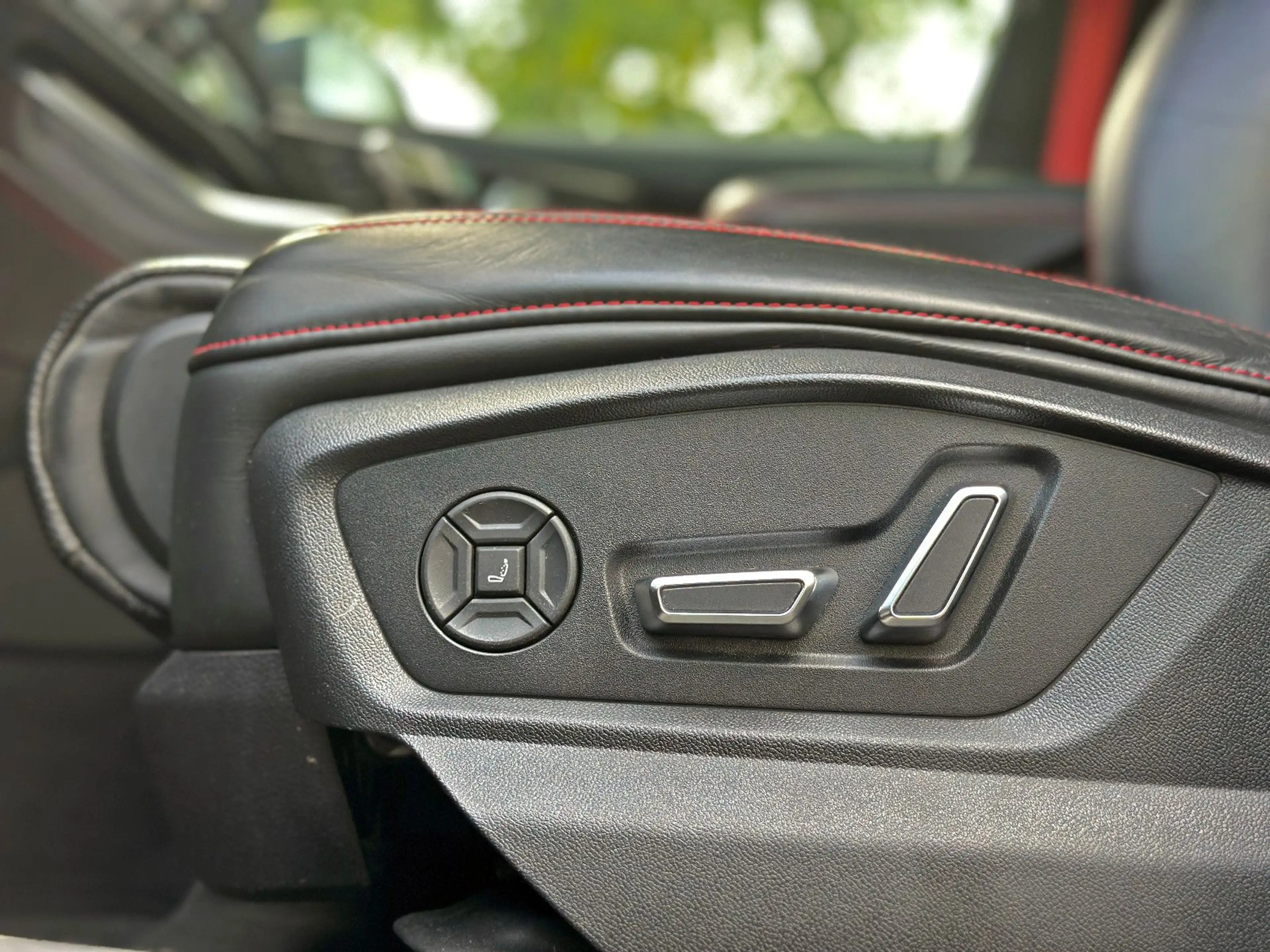Audi RS Q8 qu KERAMIK PANO STANDHZ 360° 305kmh — photo 14