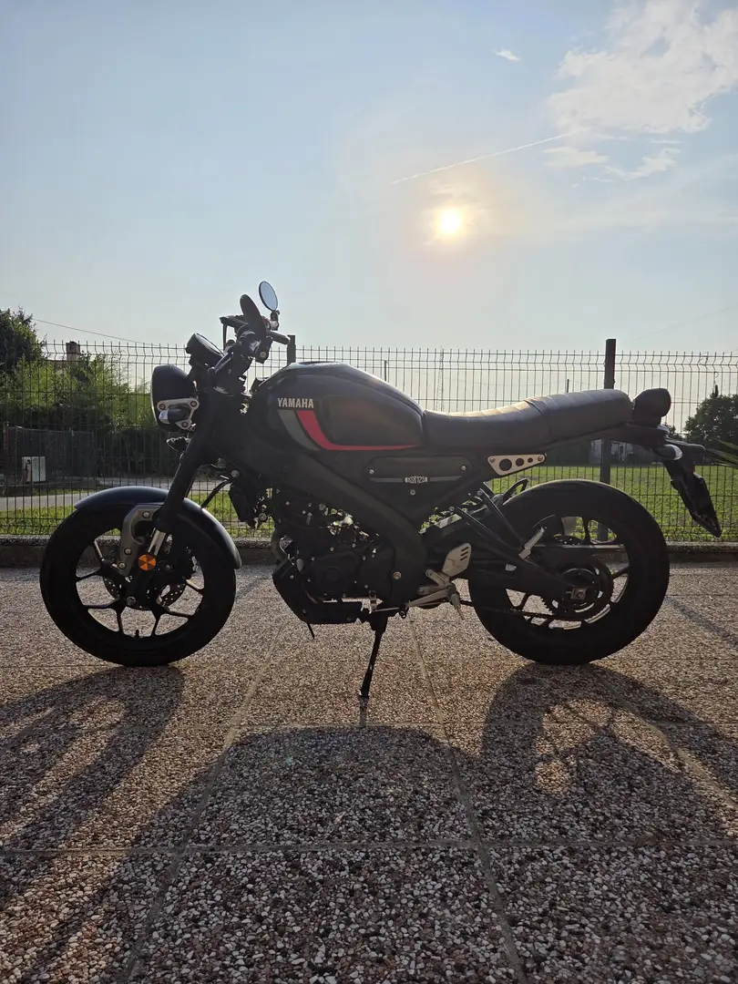 Yamaha XSR 125 Noir - 2