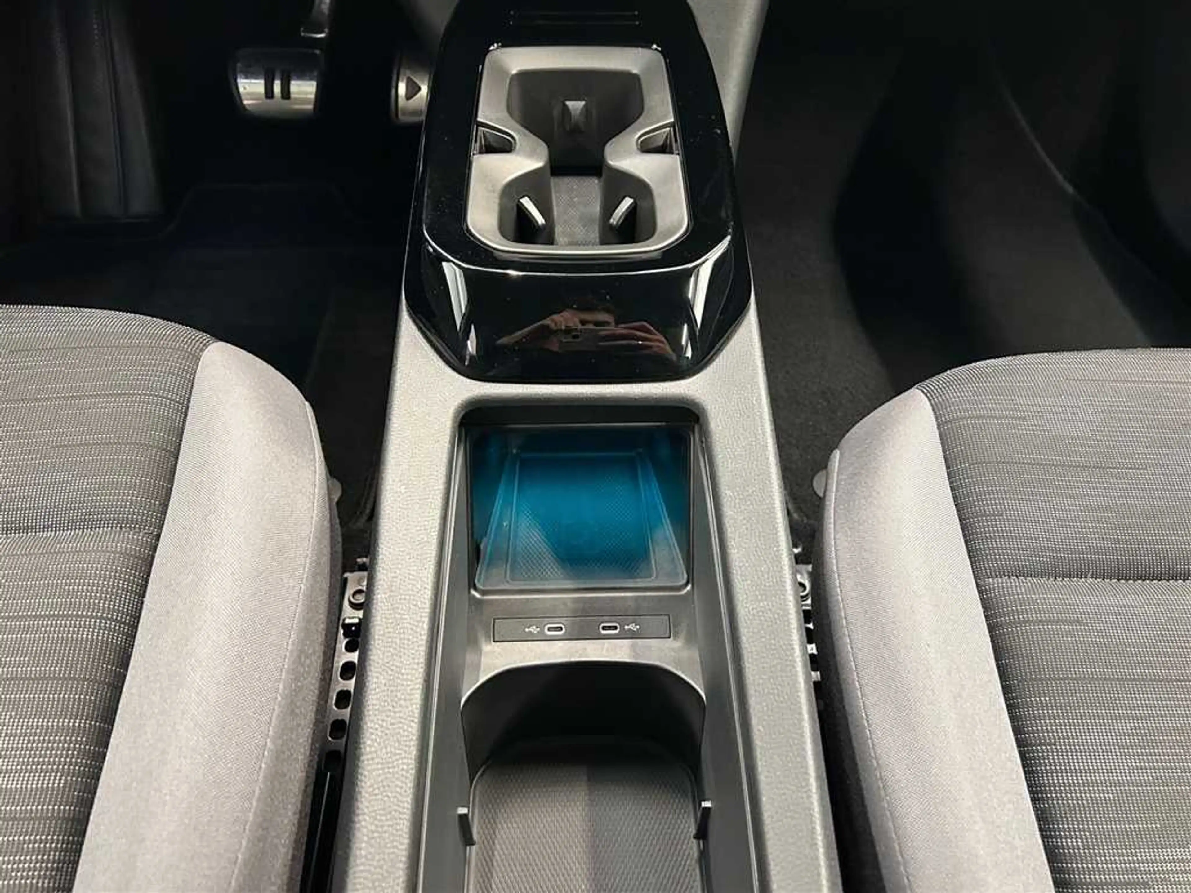 Volkswagen ID.4 Pro 77 kWh — photo 15