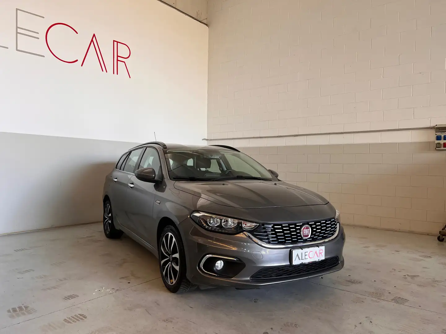 Fiat Tipo Tipo SW II 2016 SW 1.6 mjt Business s&s Gris - 2