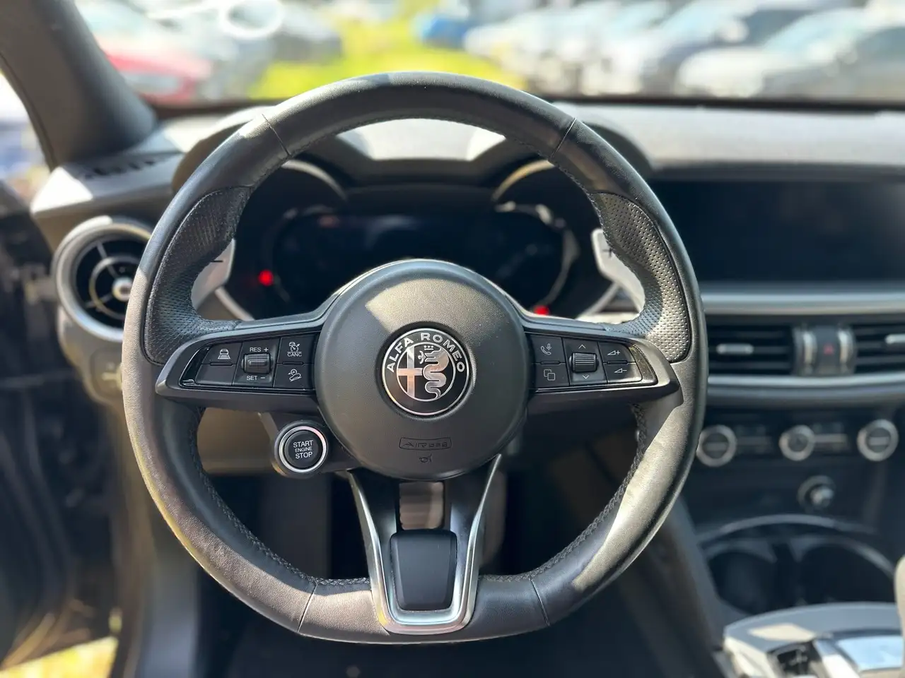 Alfa Romeo Stelvio 2024 — фото 11