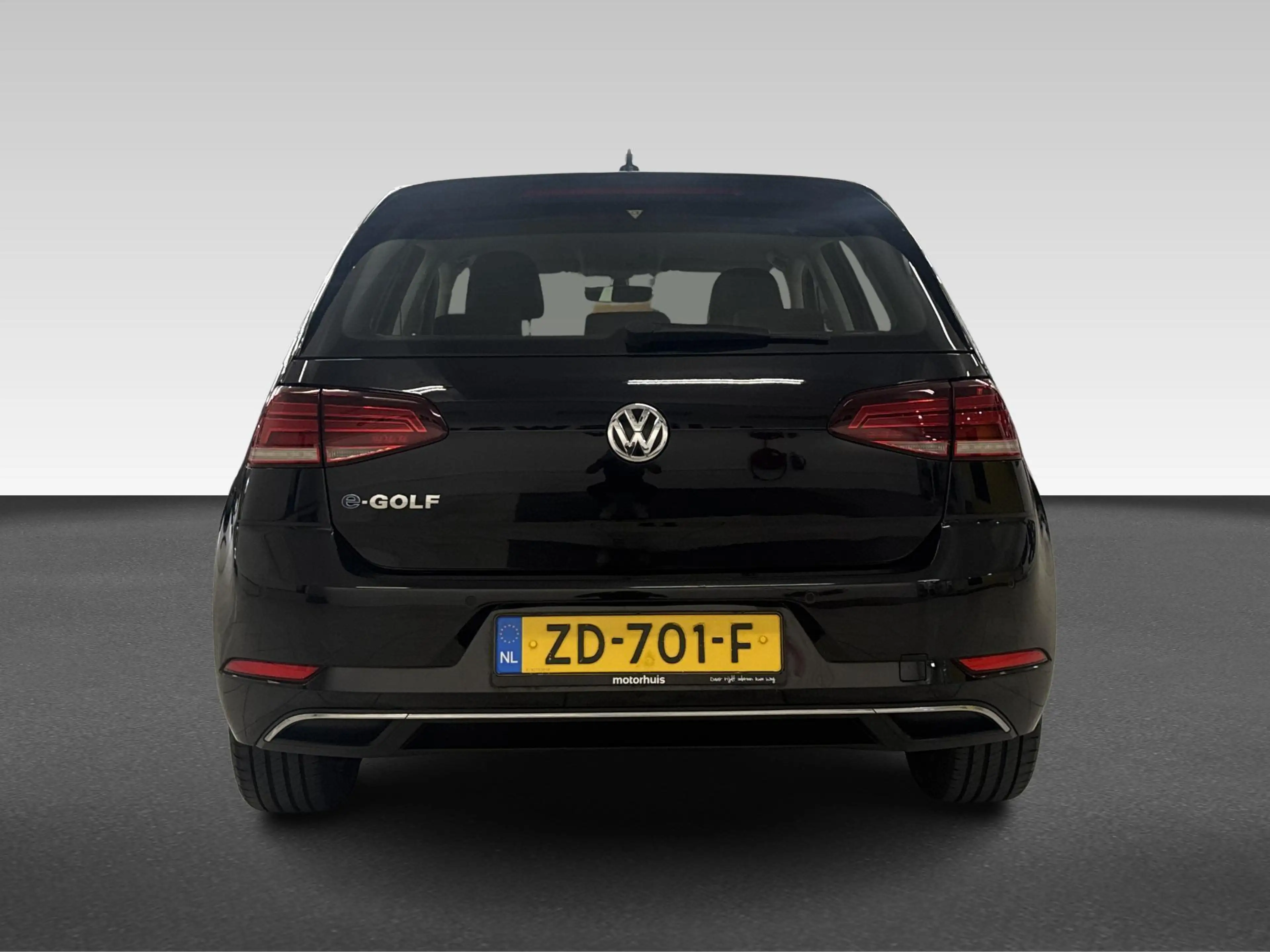 Volkswagen e-Golf | Achteruitrijcamera | Bots herkenning en activati — photo 10