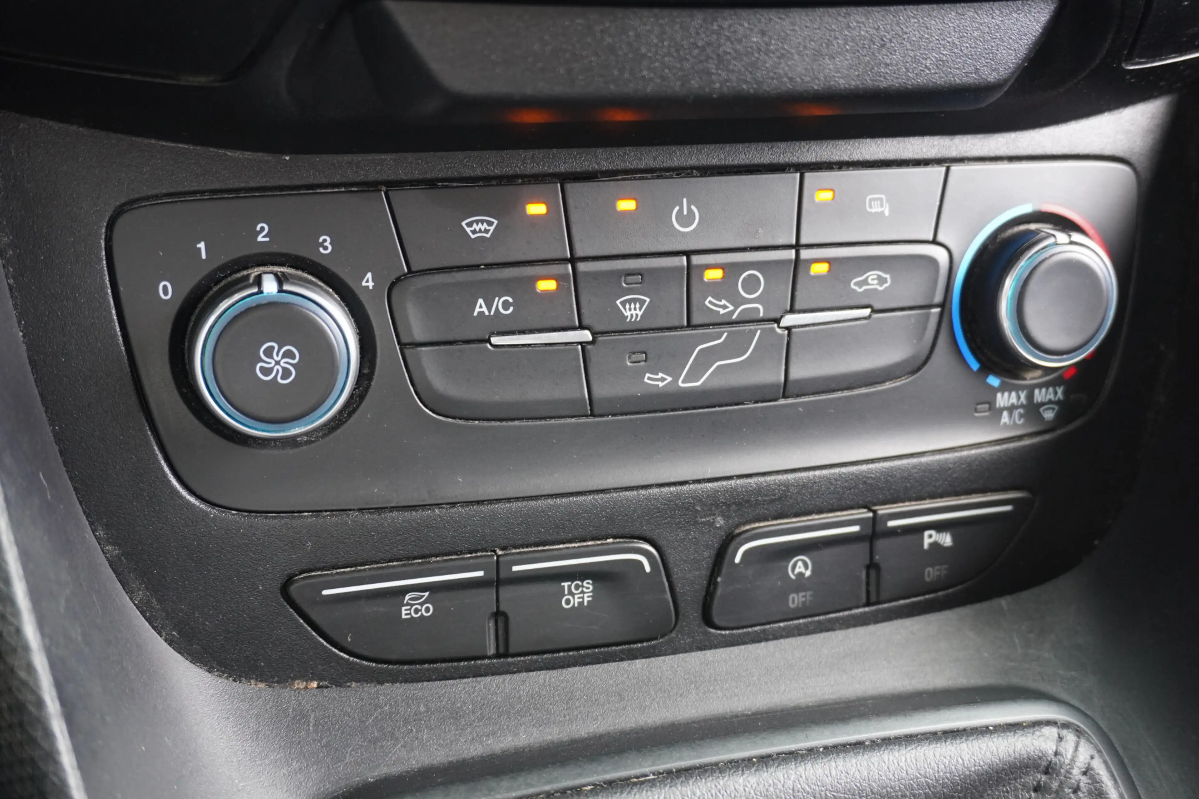 Ford Transit Connect 1.5 EcoBlue 100PK EURO 6 - Airco - Cruise - PDC - — photo 10