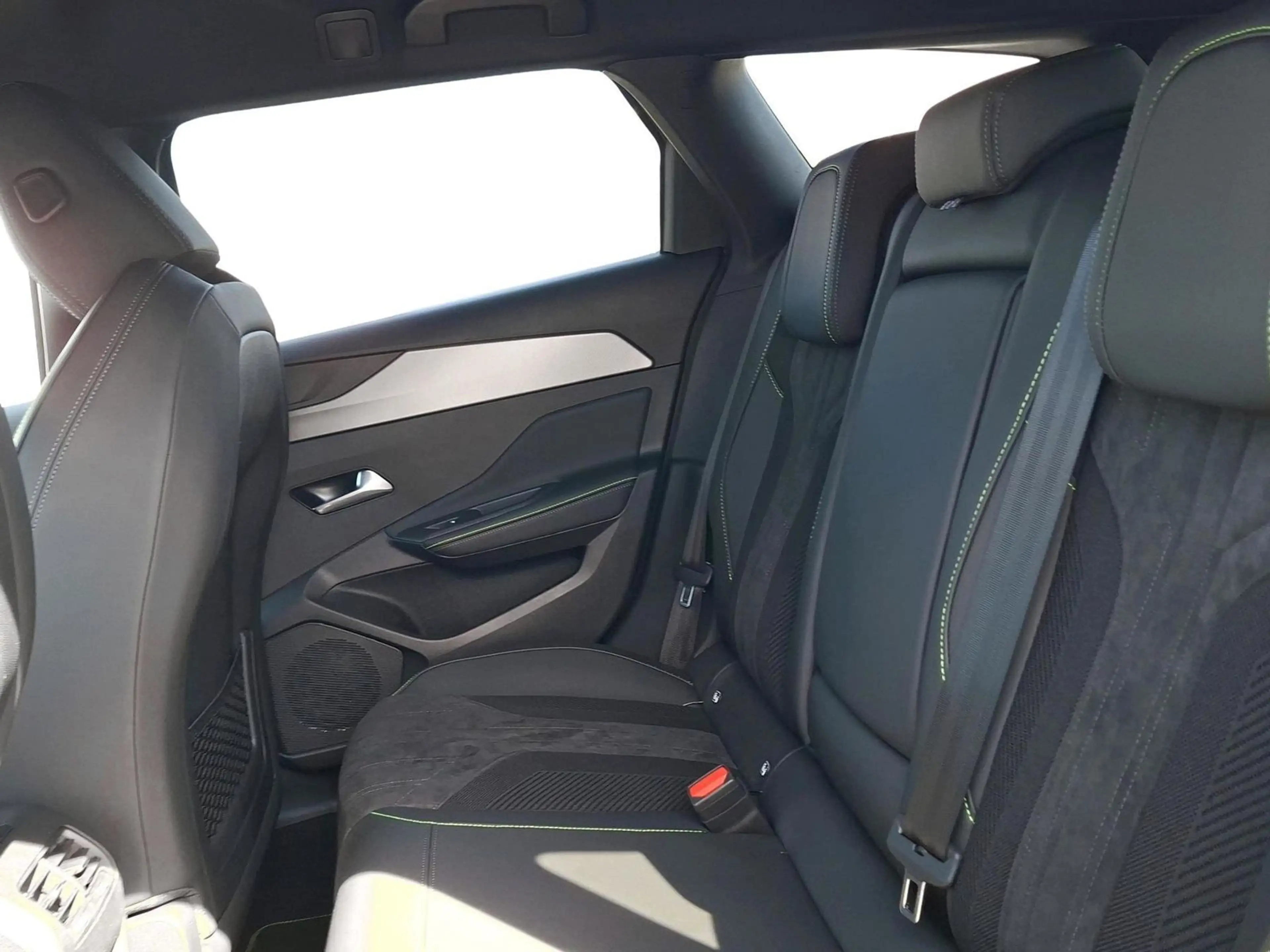 Peugeot 308 SW GT Exclusive Diesel 130 EAT8 — photo 8