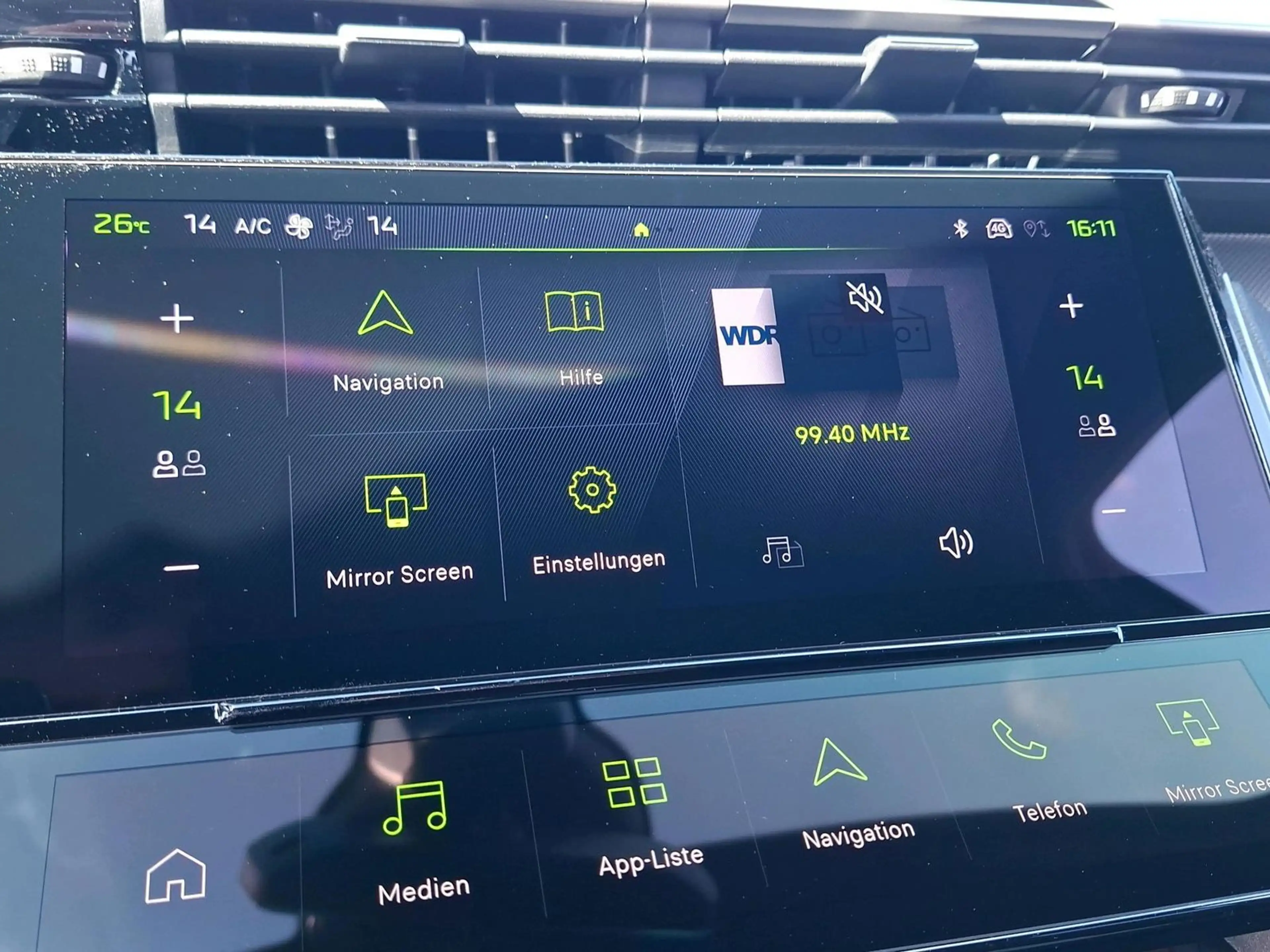 Peugeot 308 SW GT Exclusive Diesel 130 EAT8 — photo 12