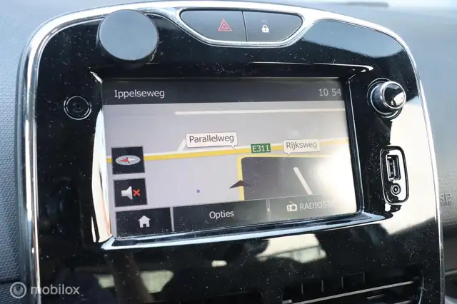 Renault Clio view 10