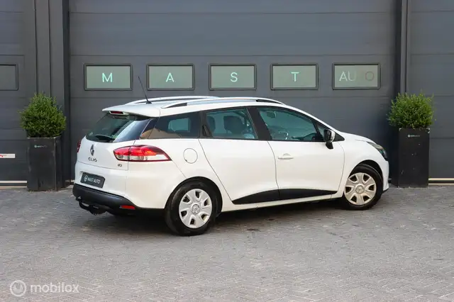 Renault Clio view 8