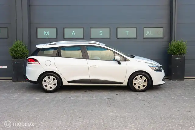 Renault Clio view 5