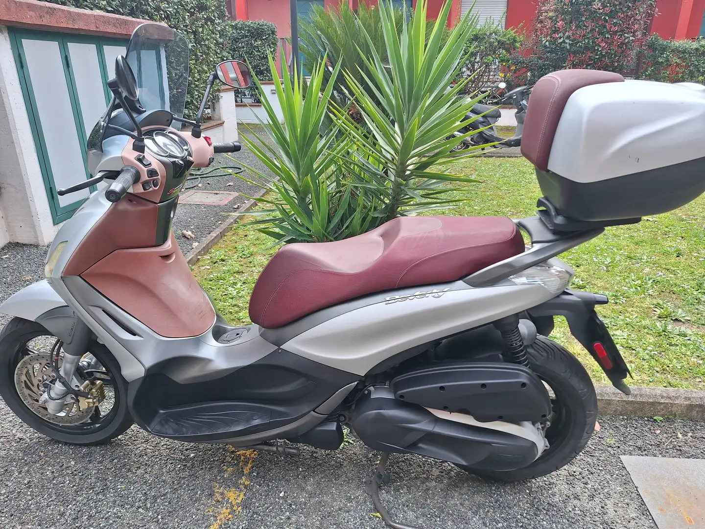 Piaggio Beverly 350 Argintiu - 1