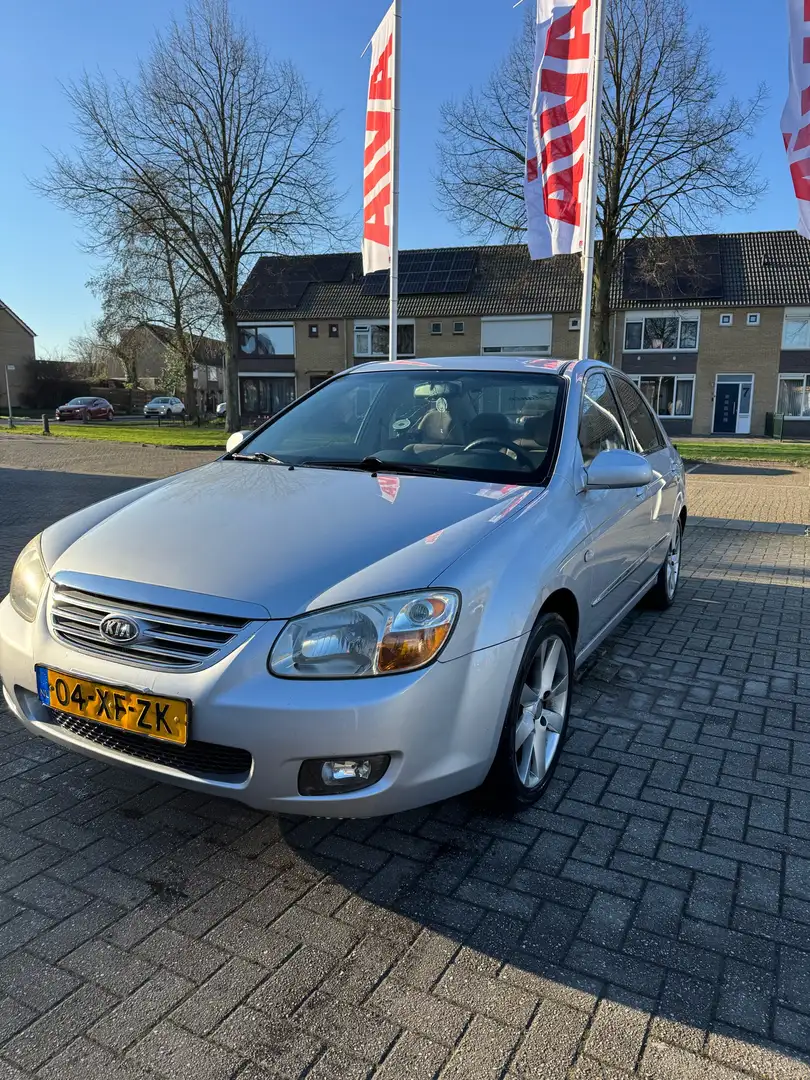 Kia Cerato 2.0 EX - 1