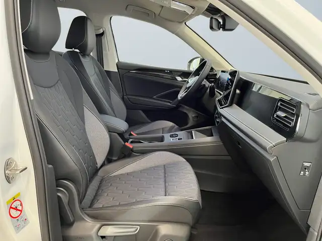 Volkswagen Tiguan view 10