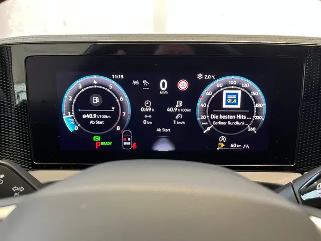 Volkswagen Tiguan view 12