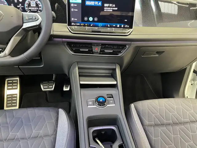 Volkswagen Tiguan view 9