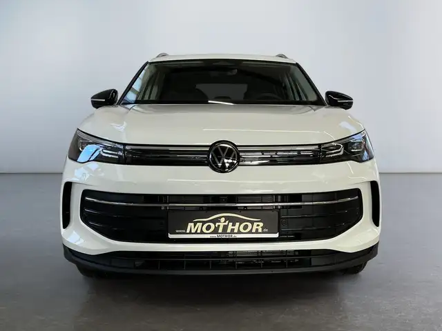 Volkswagen Tiguan view 6