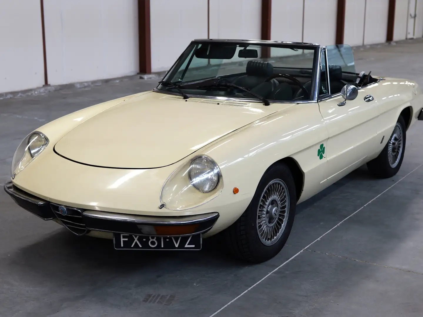 Alfa Romeo 2000 2.0 Veloce Beige - 1