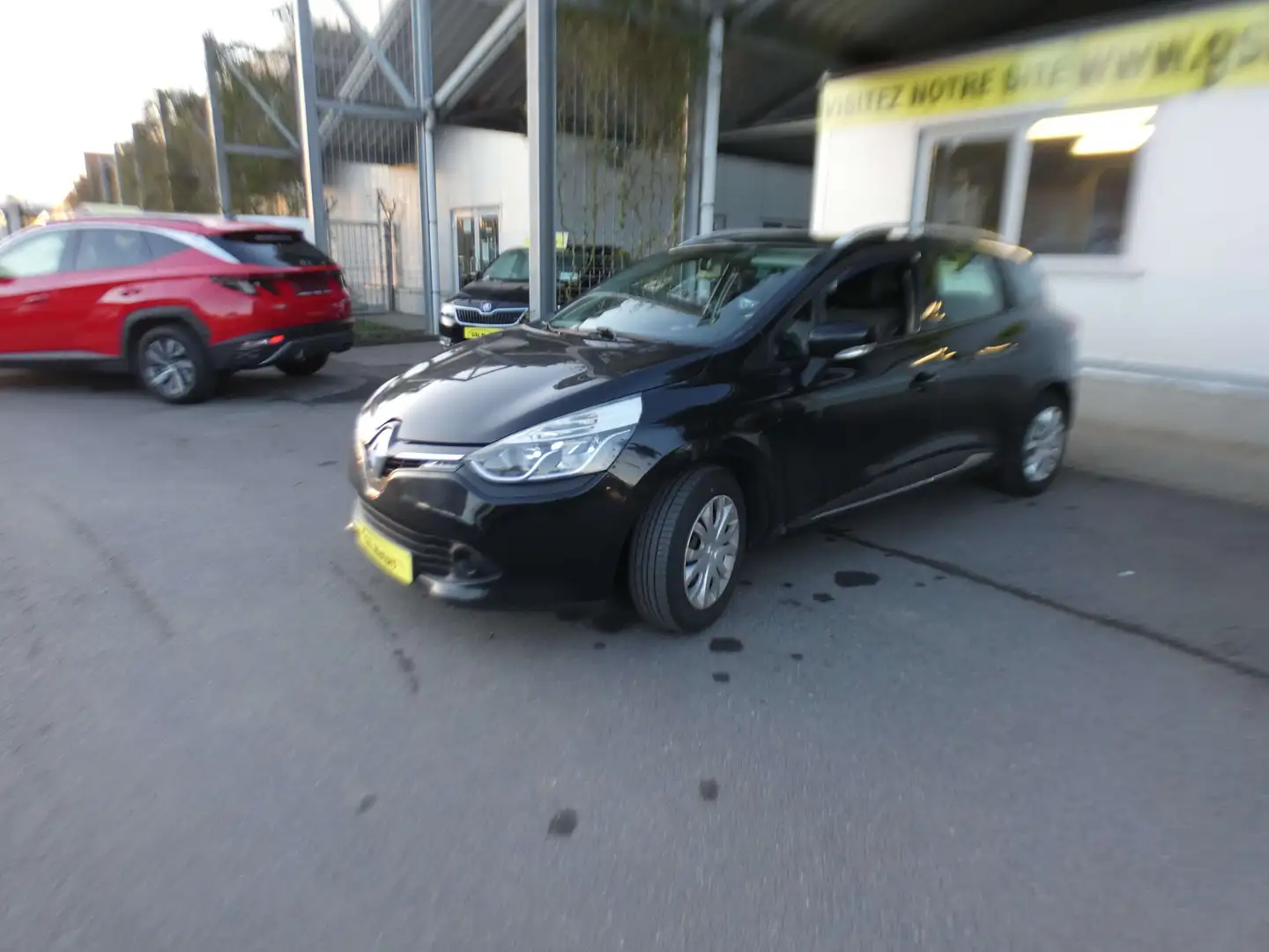 Renault Clio 1.5dCi break noire métal airco-4250eur marchand Schwarz - 1