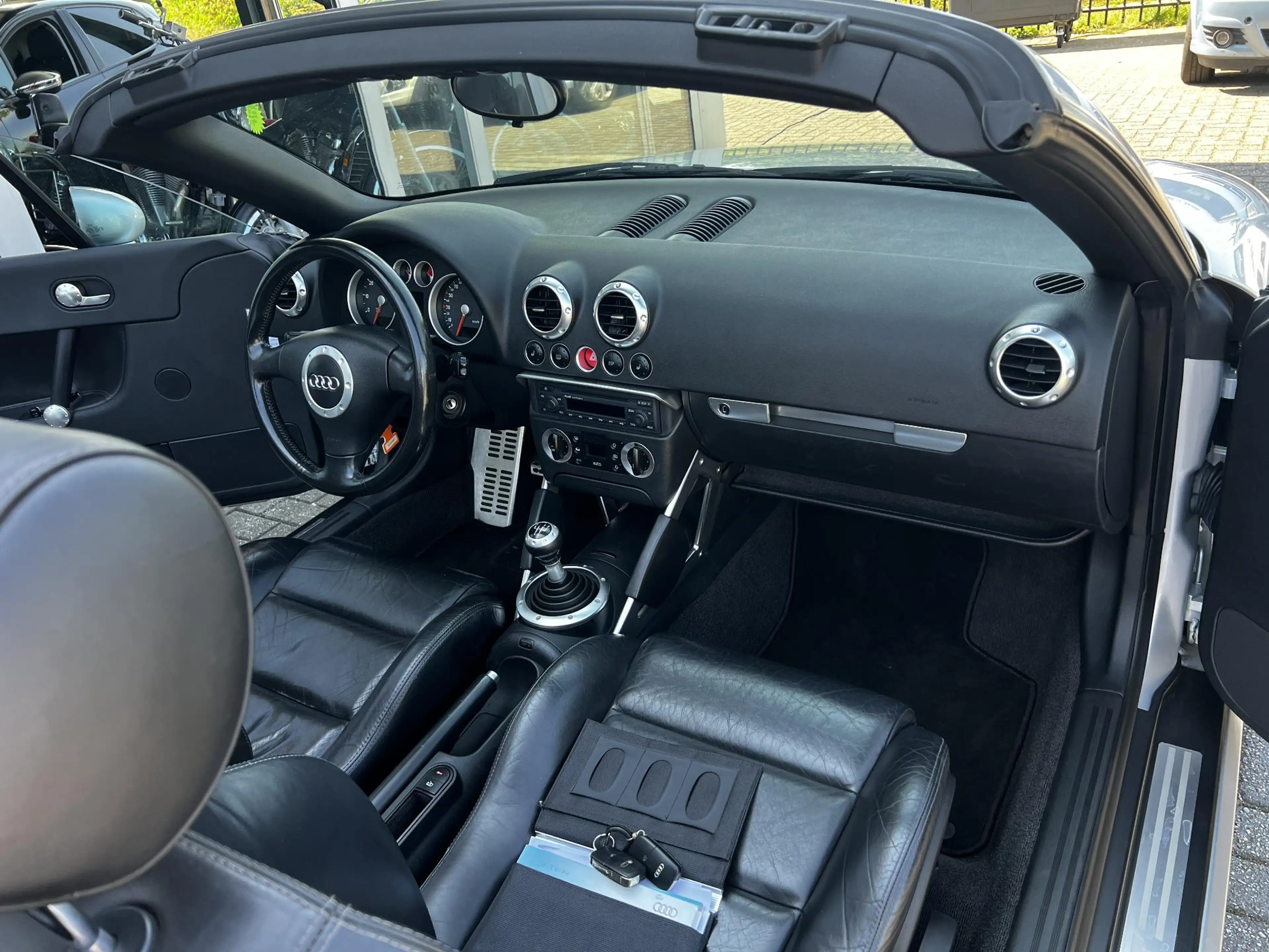 Audi TT Roadster 1.8 5V Turbo Zeer nette auto, distributie — photo 14