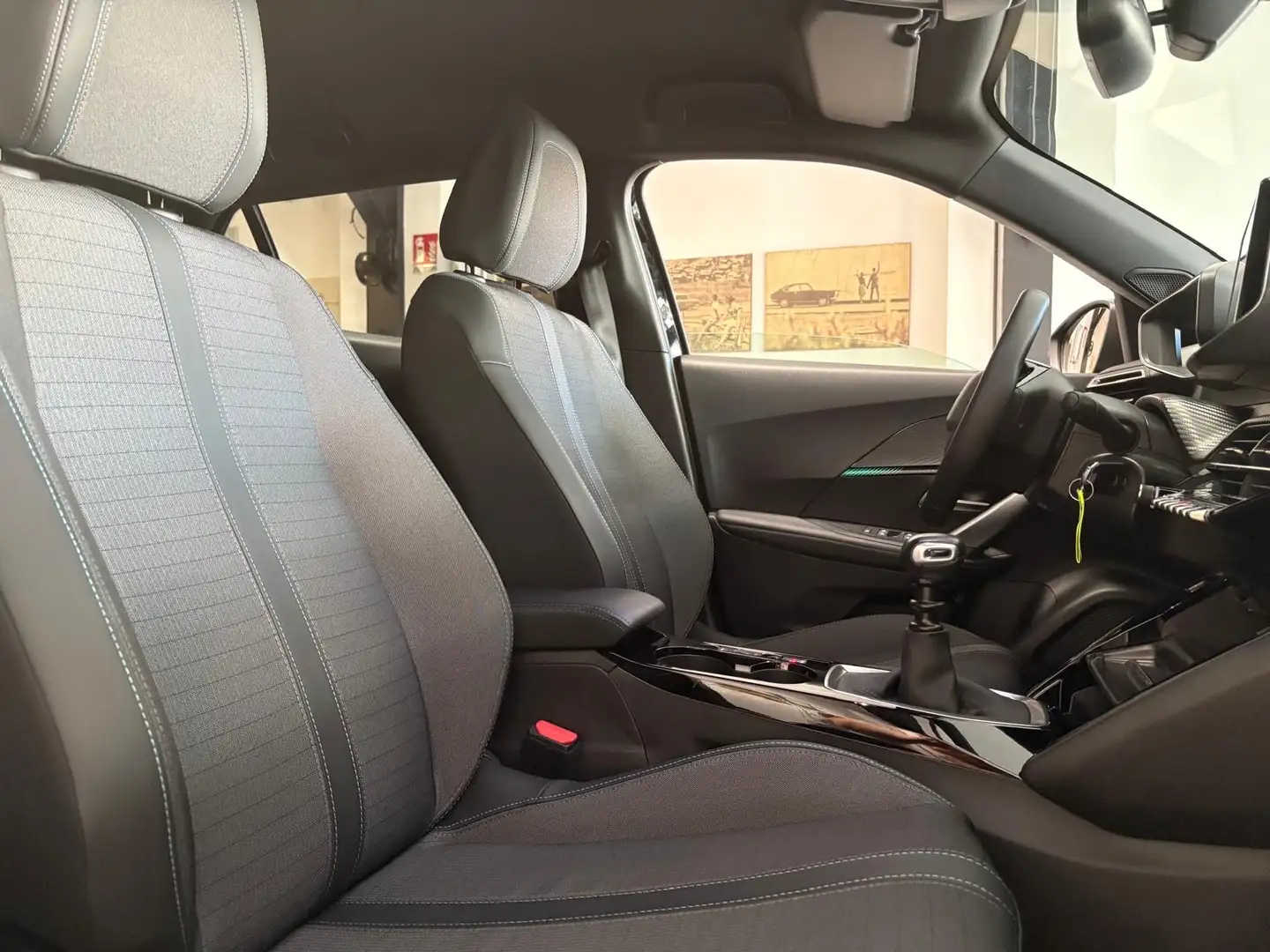 Peugeot 2008 2008 1.2 puretech Allure Nero - 1