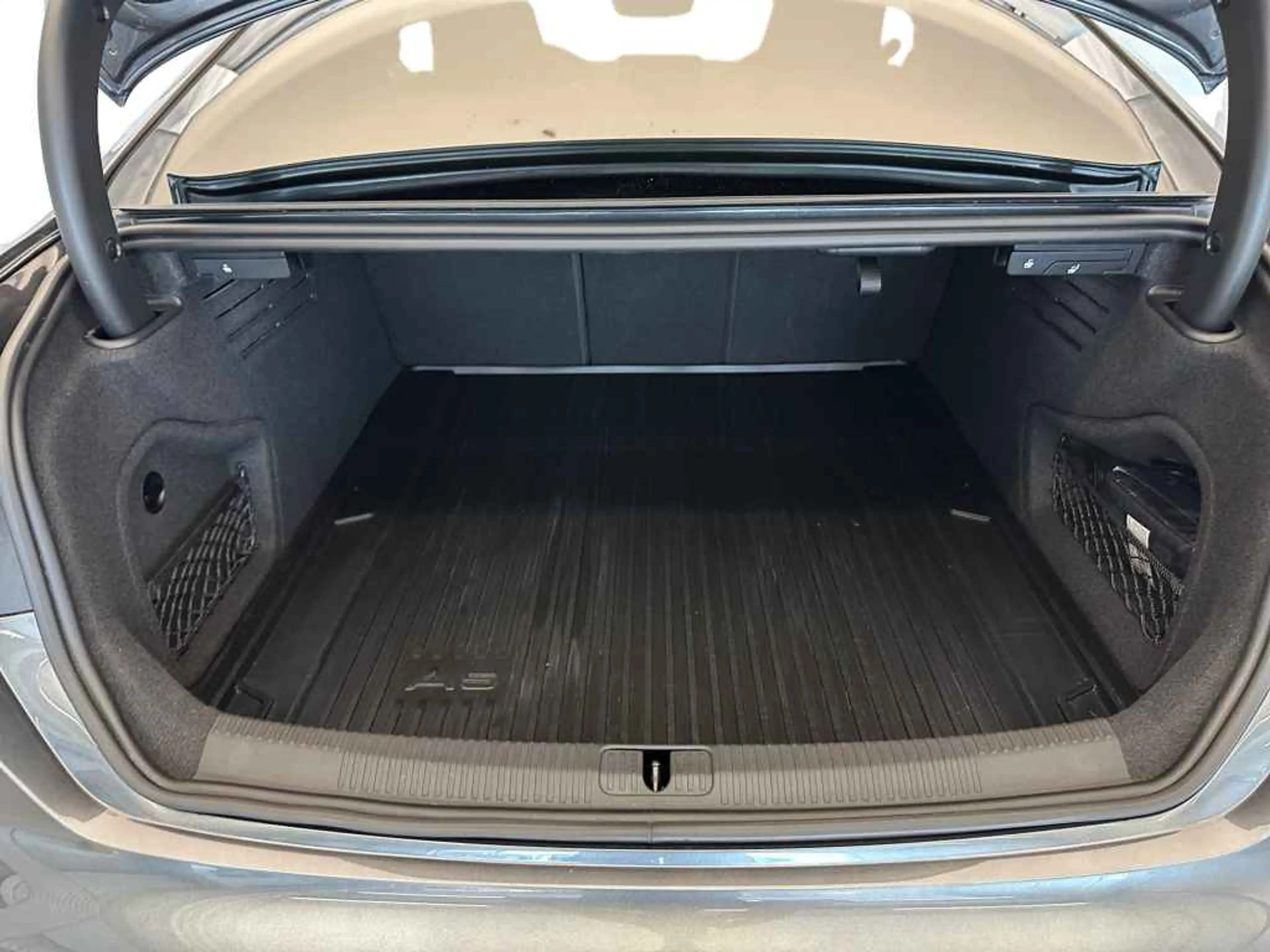 Audi RS5 Coupe *RS-ABGAS*PANO*R-CAM*LEDER*HUD*MATRIX* — photo 8