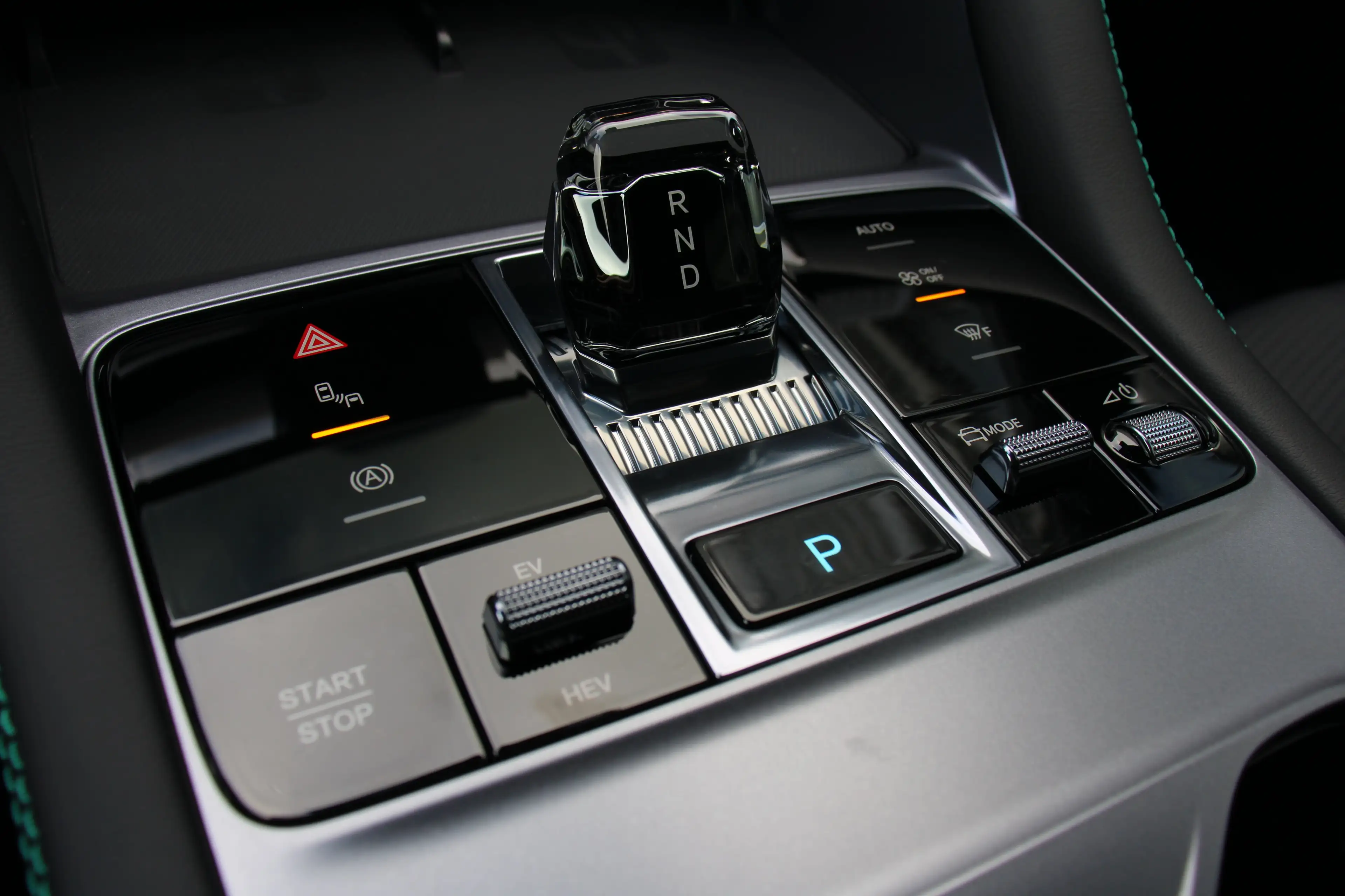 BYD Seal U 1.5 DM-i FWD Comfort | PANODAK | ADAPTIVE CRUISE | — photo 28