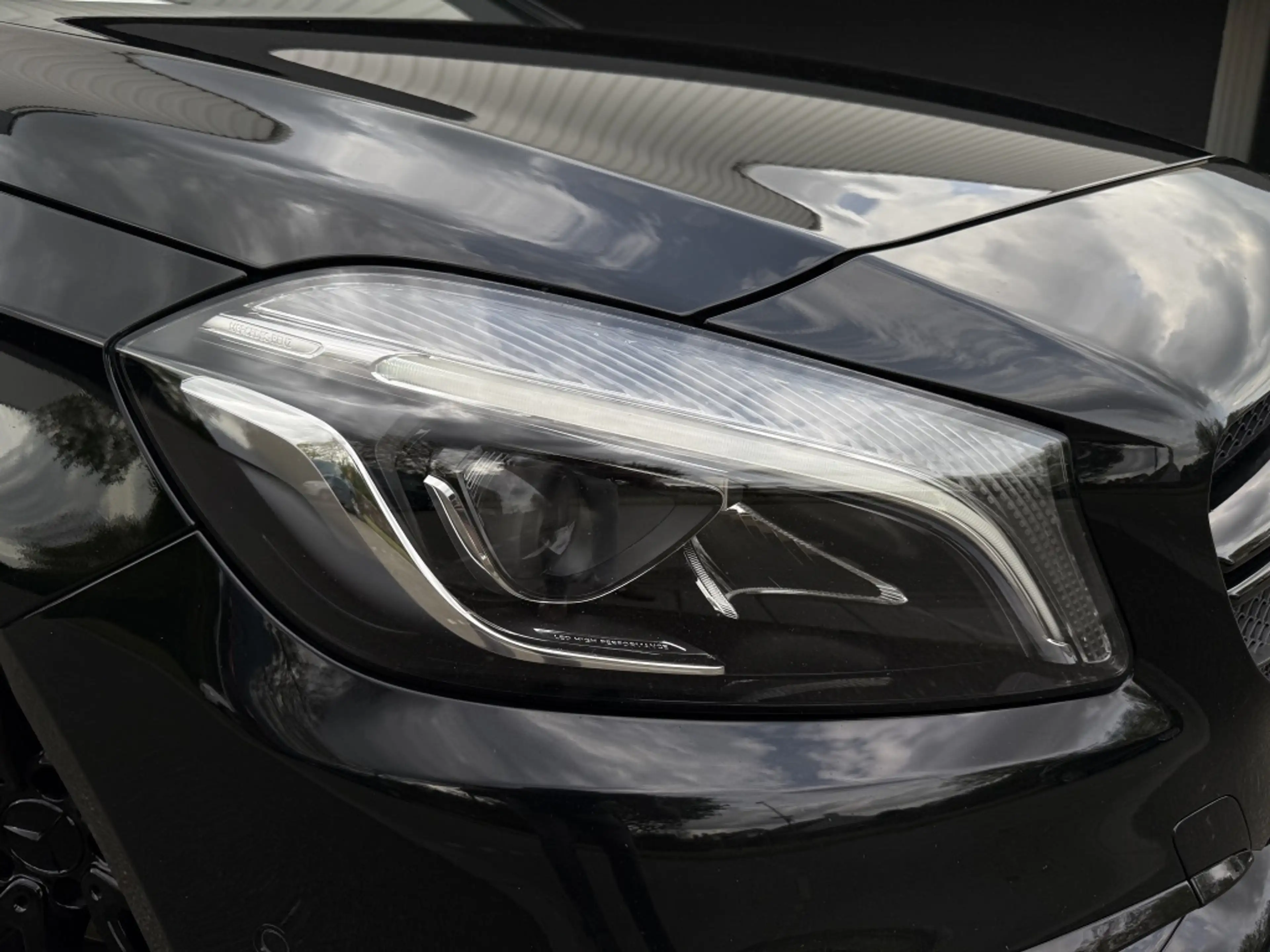 Mercedes-Benz A 45 AMG 4MATIC — photo 2