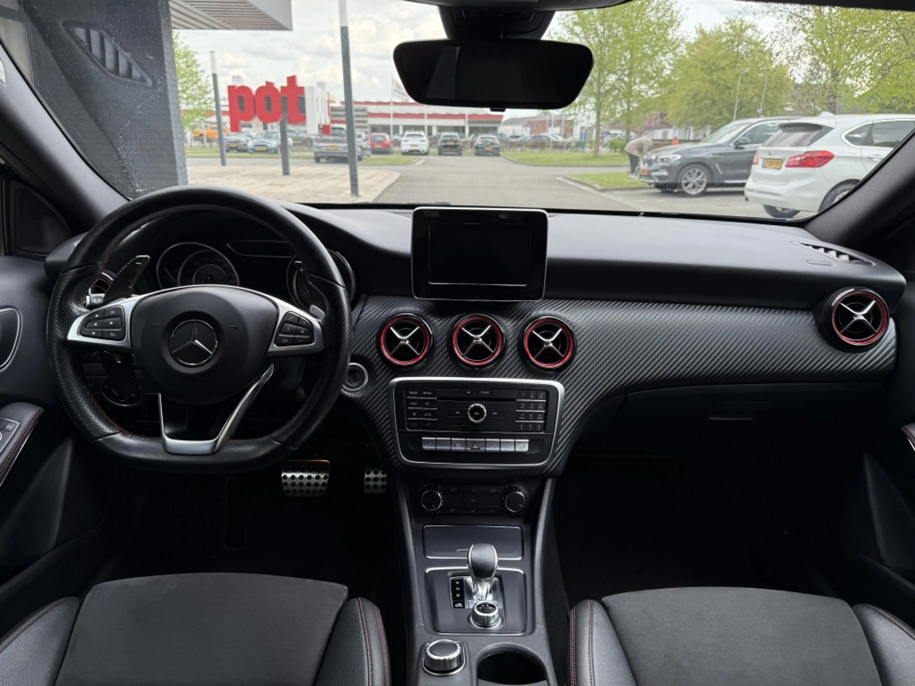 Mercedes-Benz A 45 AMG 4MATIC — photo 9