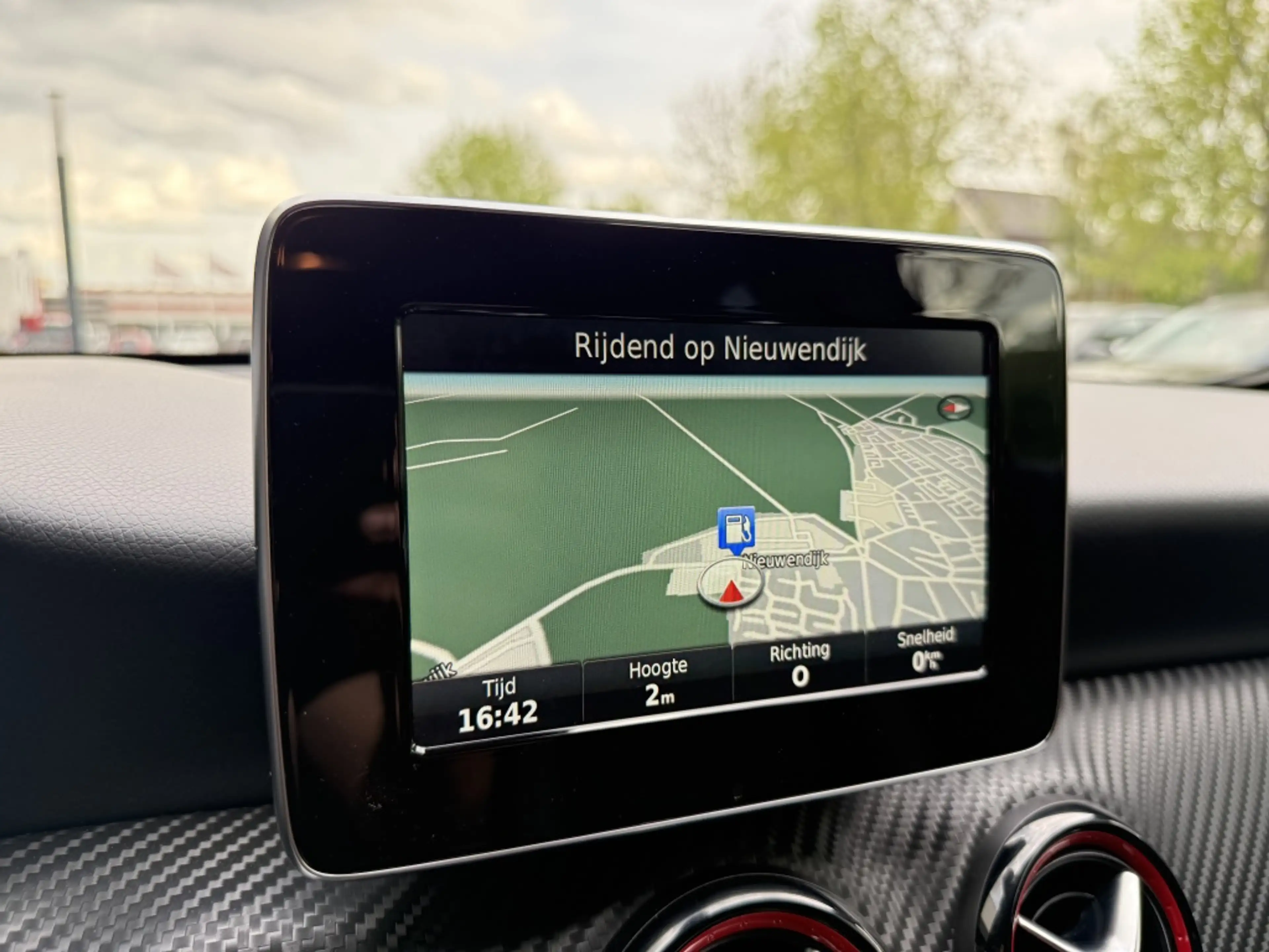 Mercedes-Benz A 45 AMG 4MATIC — photo 21