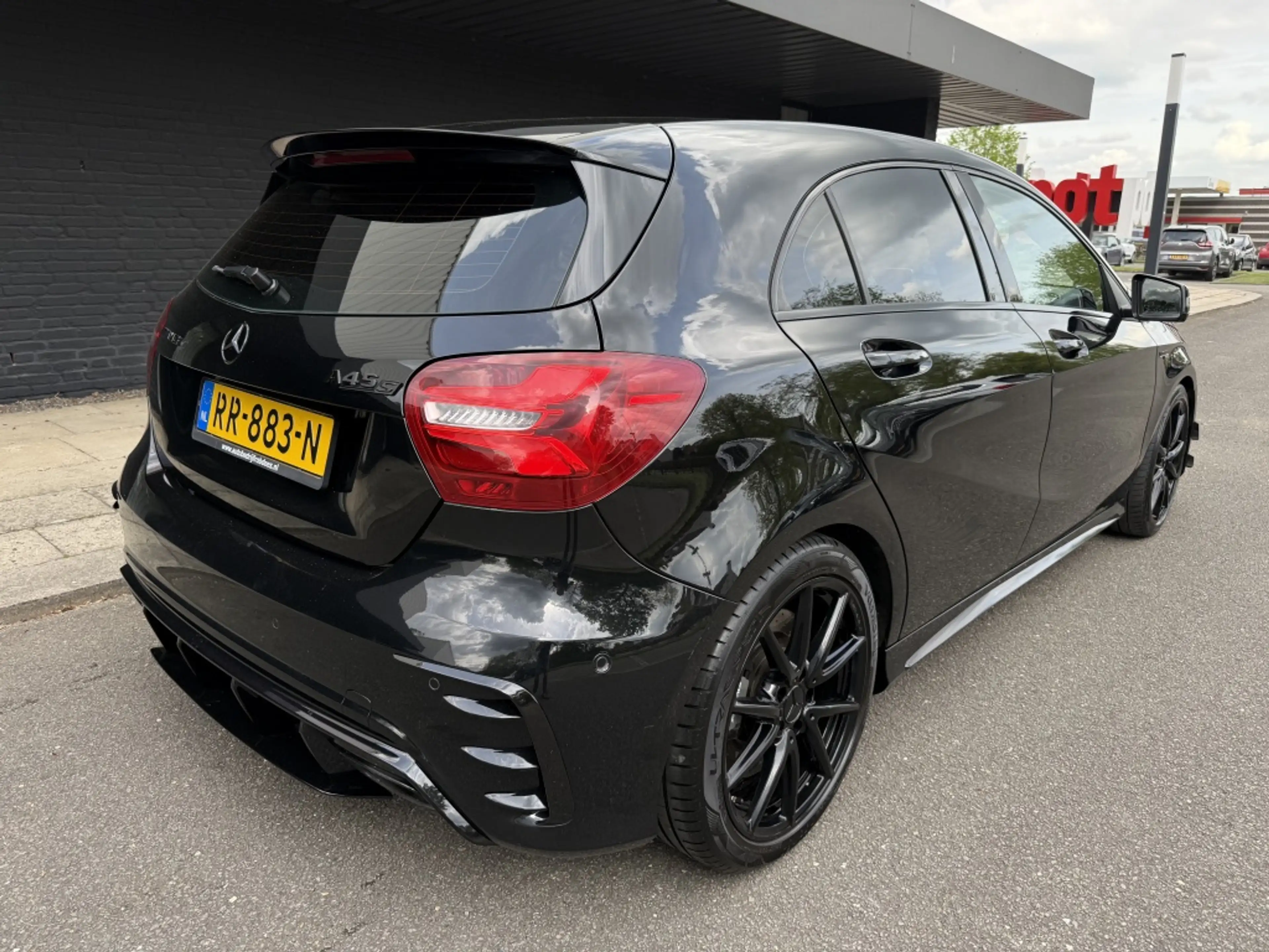 Mercedes-Benz A 45 AMG 4MATIC — photo 18