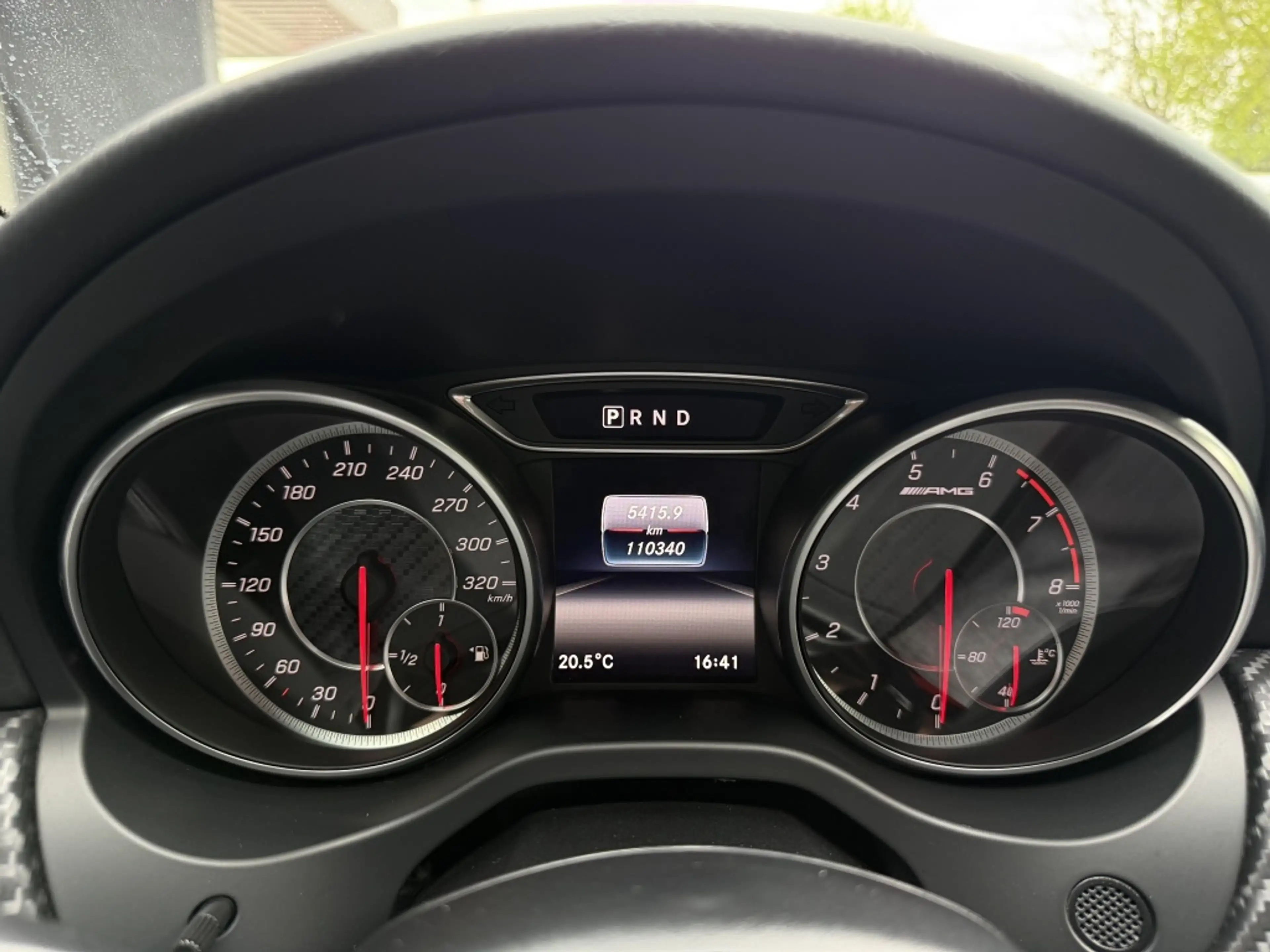 Mercedes-Benz A 45 AMG 4MATIC — photo 12