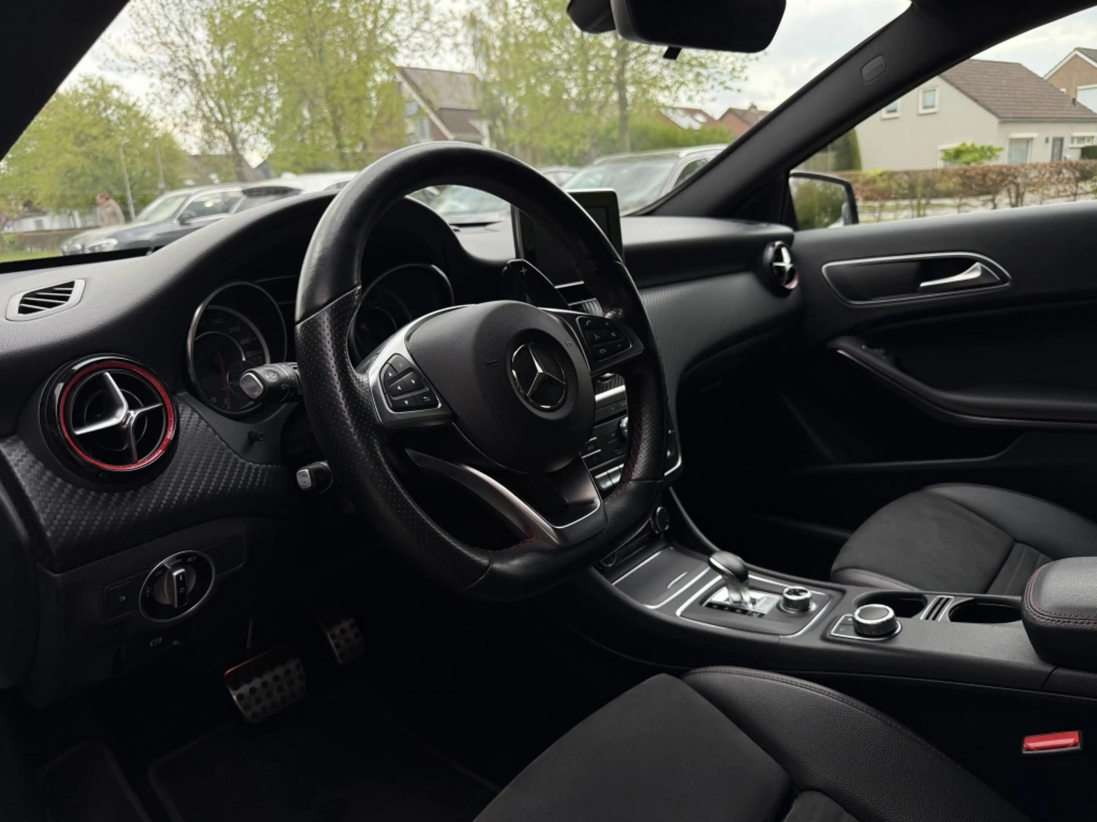 Mercedes-Benz A 45 AMG 4MATIC — photo 8