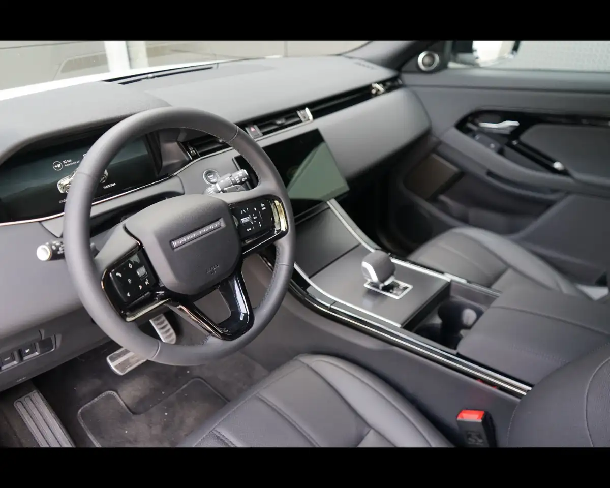 Land Rover Range Rover Evoque 2026 — фото 10