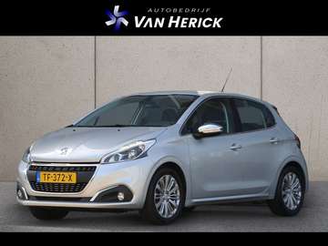 1.2 PureTech Blue Lease Executive | Navigatie | Cl
